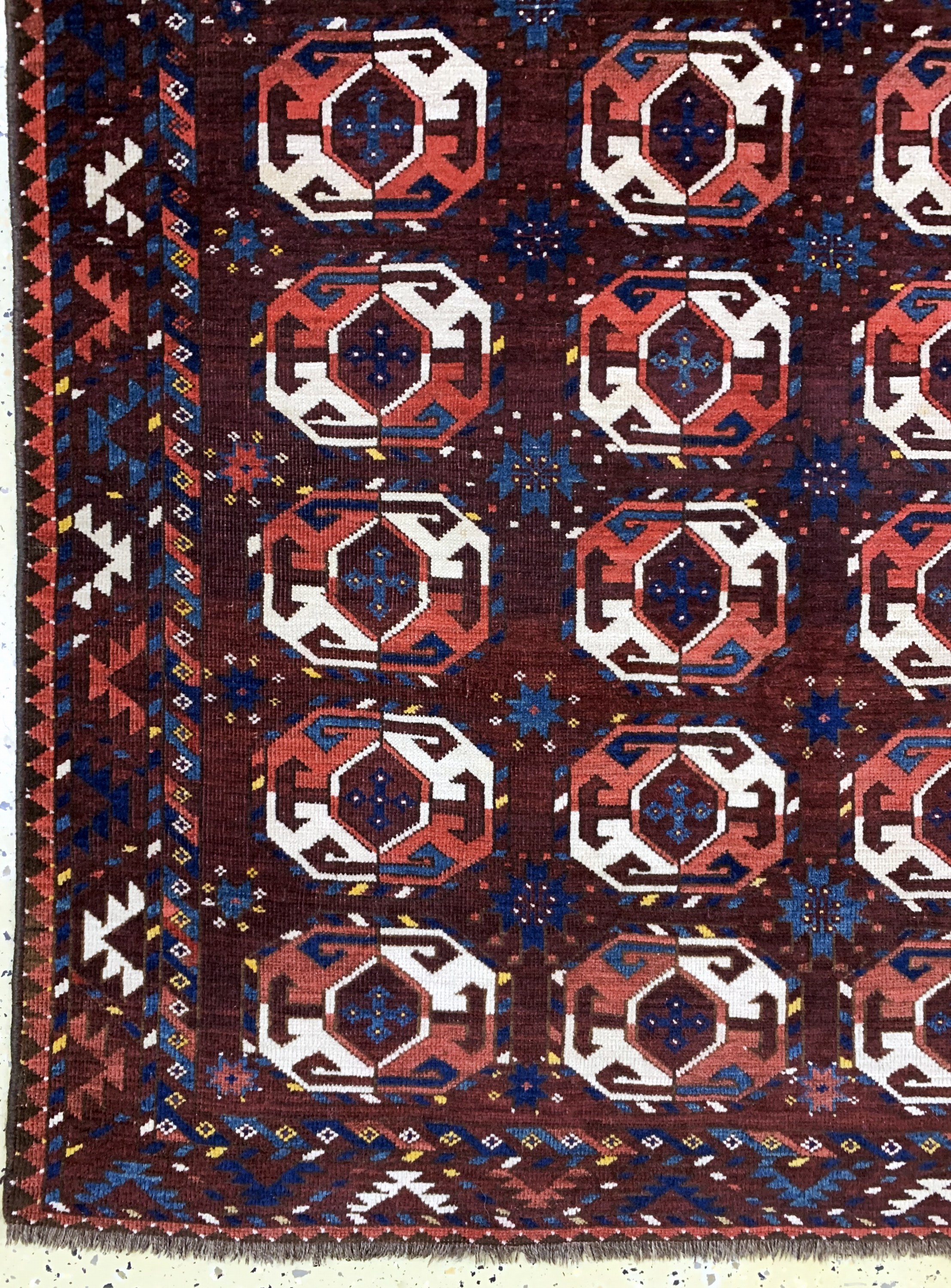 Detail b: Ersari Hauptteppich antik, Turkmenistan, um1900, Wolle auf Wolle, ca. 265 x 185 cm, EHZ: 2-3
