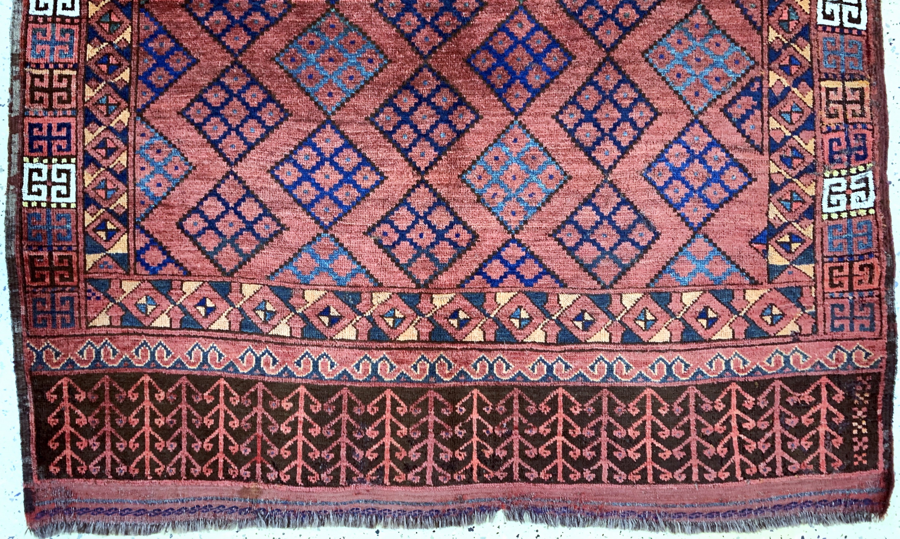 Detail c: Ersari antik, Turkmenistan, 19.Jhd, Wolle auf Wolle, ca. 195 x 150 cm, gereinigt, EHZ: 3(geflickt)
