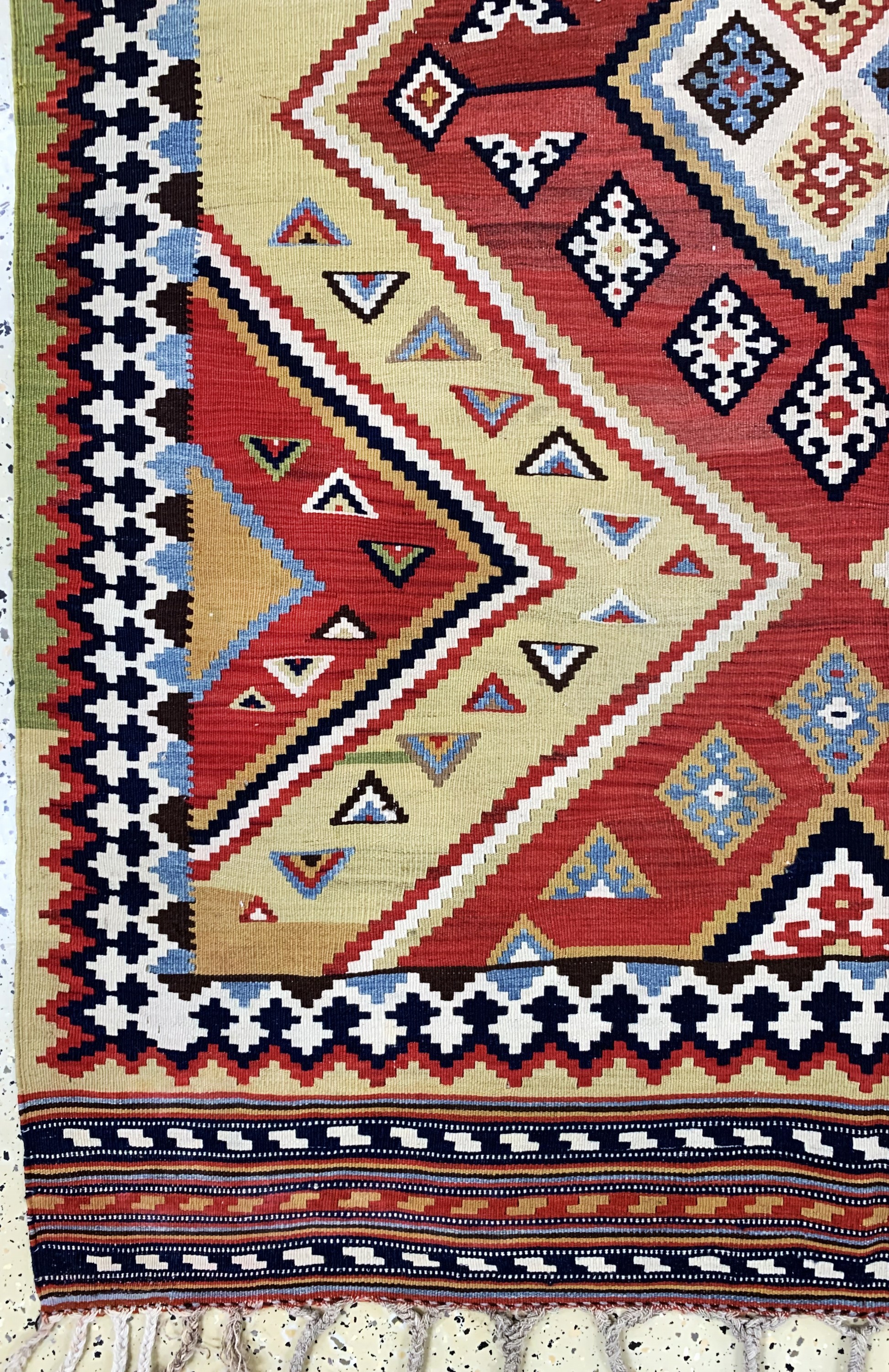 Detail b: Ghaschgai Kelim fein, Persien, Anfang 20.Jhd, Wolle auf Wolle, ca. 240 x 145 cm, EHZ: 2