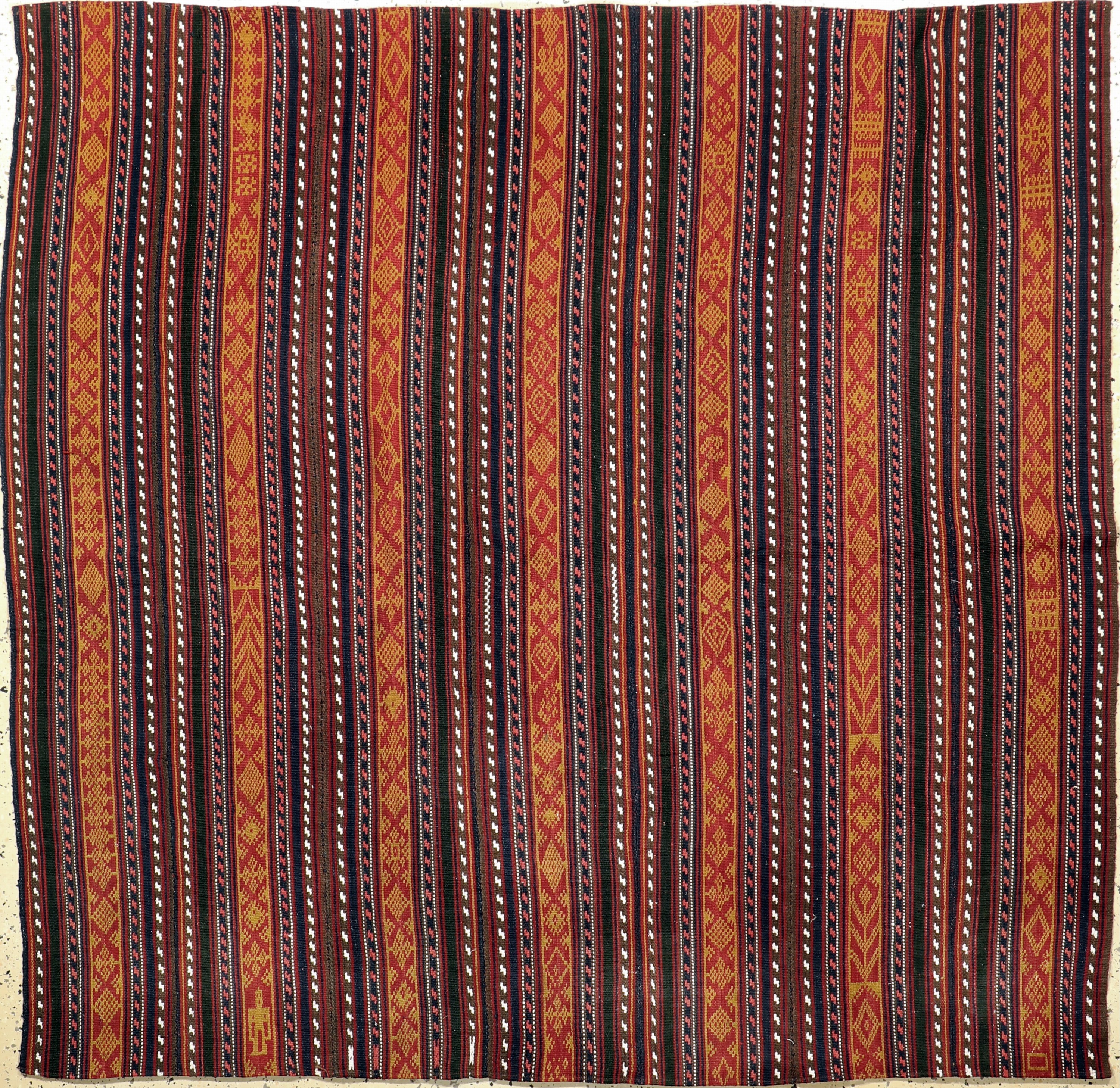 Djajim"Nomaden-Decke", Persien, Anfang 20.Jhd, Wolle auf Wolle(7 Bahnig), ca. 187 x 182 cm, EHZ: 2