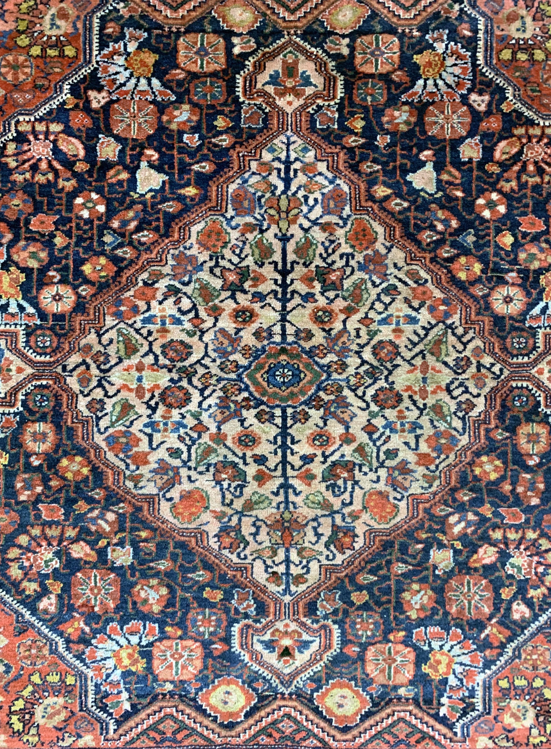 Detail b: Antiker Malayer, Persien, um 1900, Wolle auf Baumwolle, ca. 133 x 156 cm, EHZ: 2