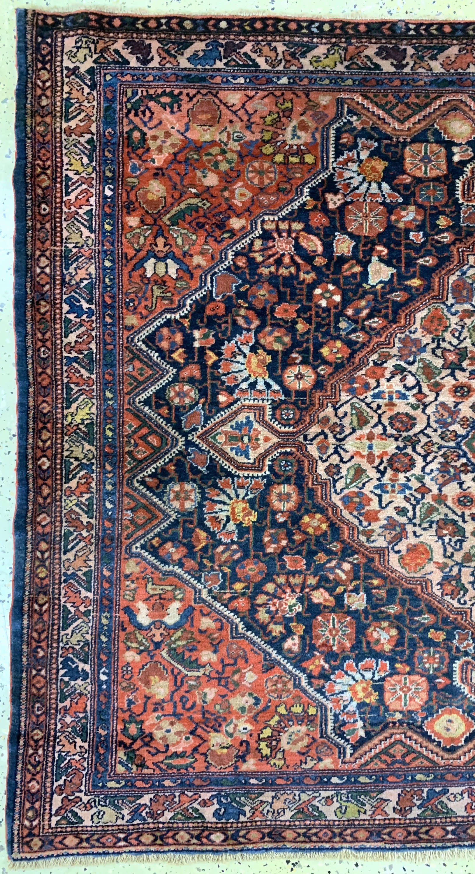 Detail c: Antiker Malayer, Persien, um 1900, Wolle auf Baumwolle, ca. 133 x 156 cm, EHZ: 2