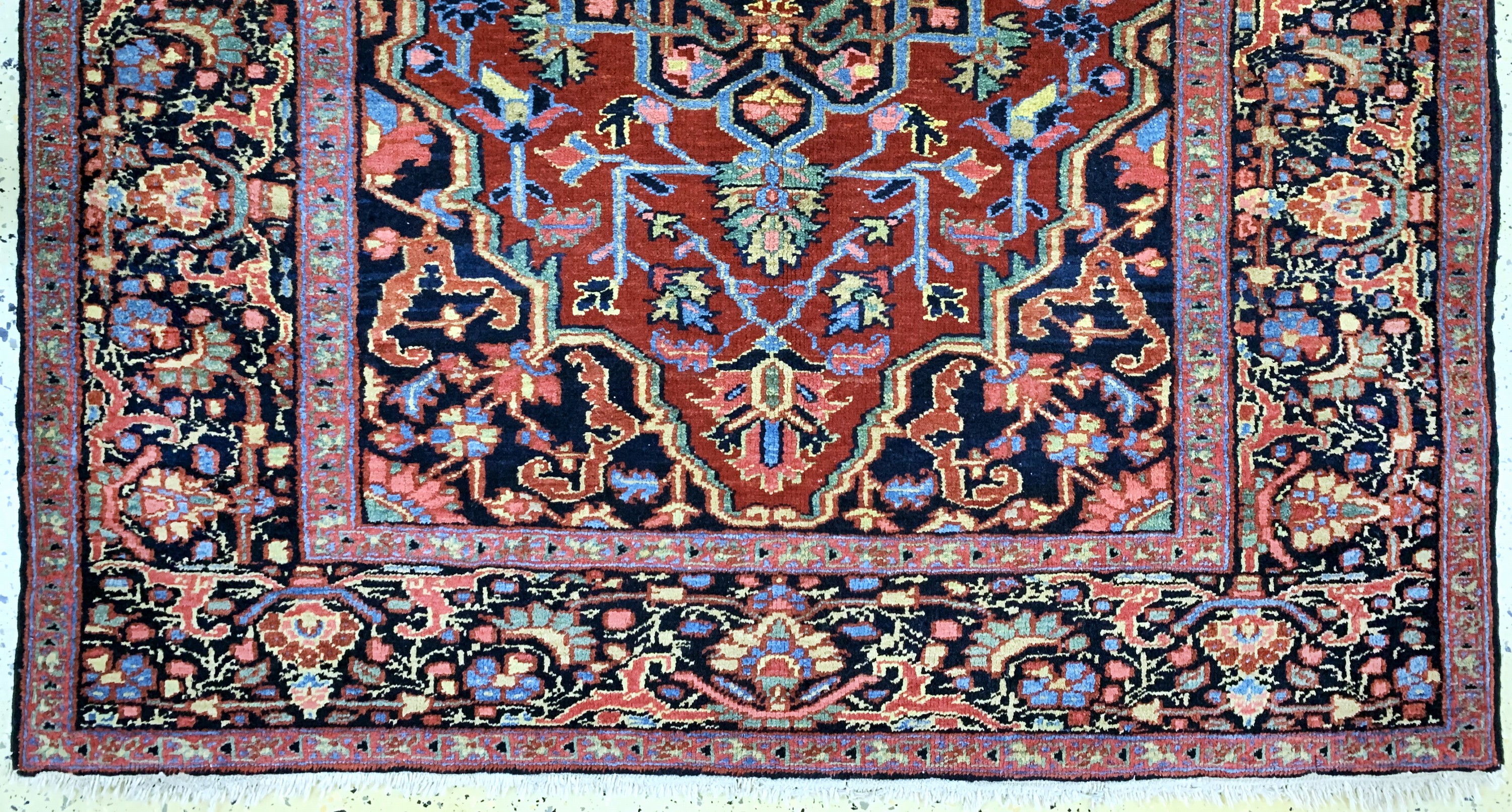 Detail c: Heriz alt, Persien, Anfang 20.Jhd, Wolle auf Baumwolle, ca. 185 x 142 cm, EHZ: 2