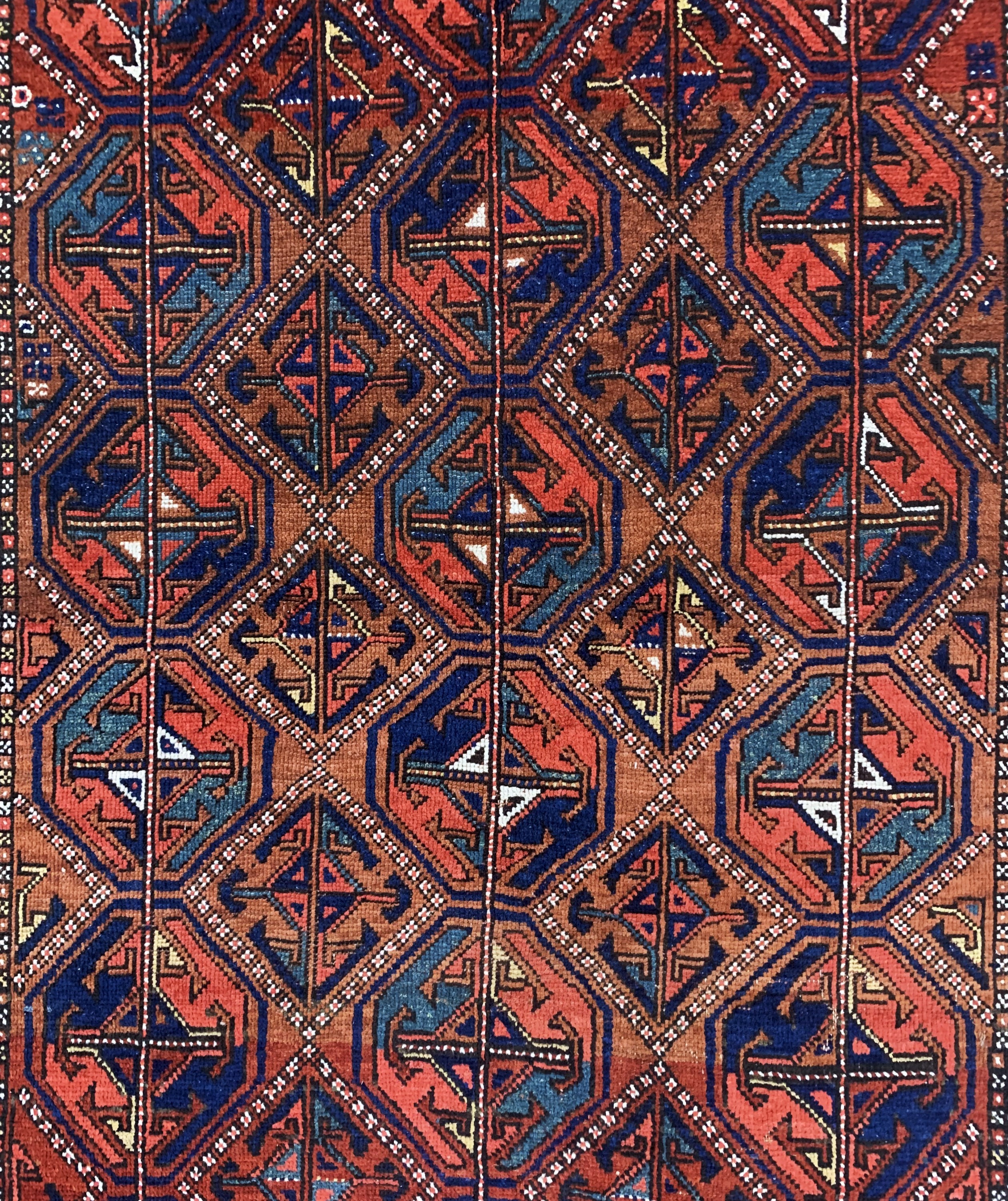 Detail b: Kordi"Dorfteppich"antik, Persien, um 1900, Wolle auf Wolle, ca. 290 x 132 cm, EHZ: 3