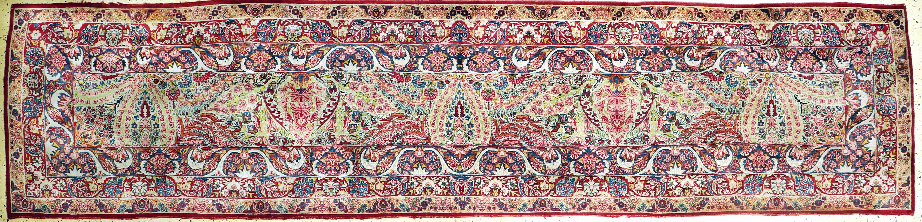 Seltener antiker Kerman, Persien, um 1900, Wolle auf Baumwolle, ca. 387 x 90 cm, EHZ: 2-3
