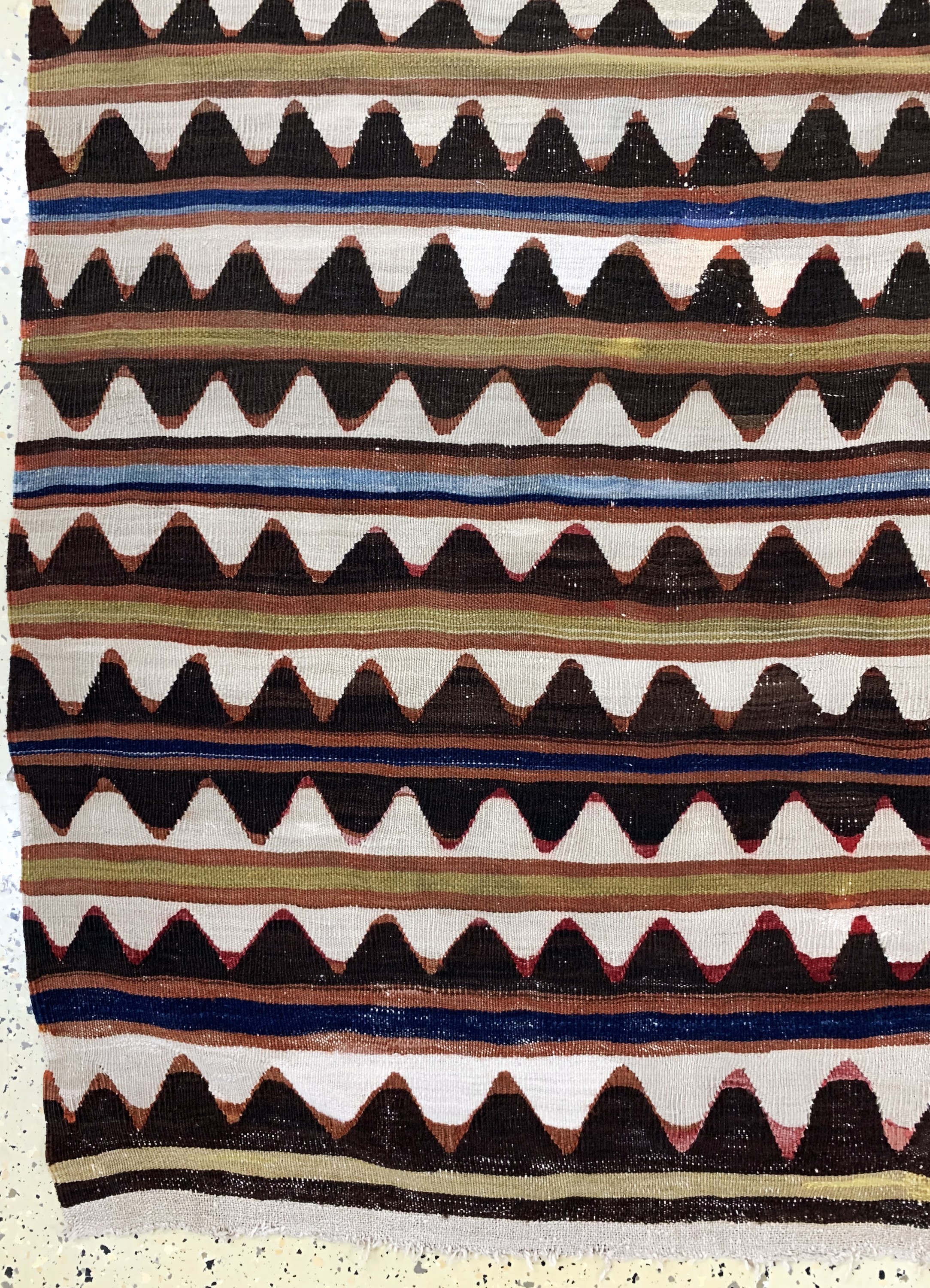 Detail b: Shahsawan Kelim, Persien, Anfang 20.Jhd, Wolle auf Wolle(2 Bahnig), ca. 195 x 180 cm, EHZ: 2