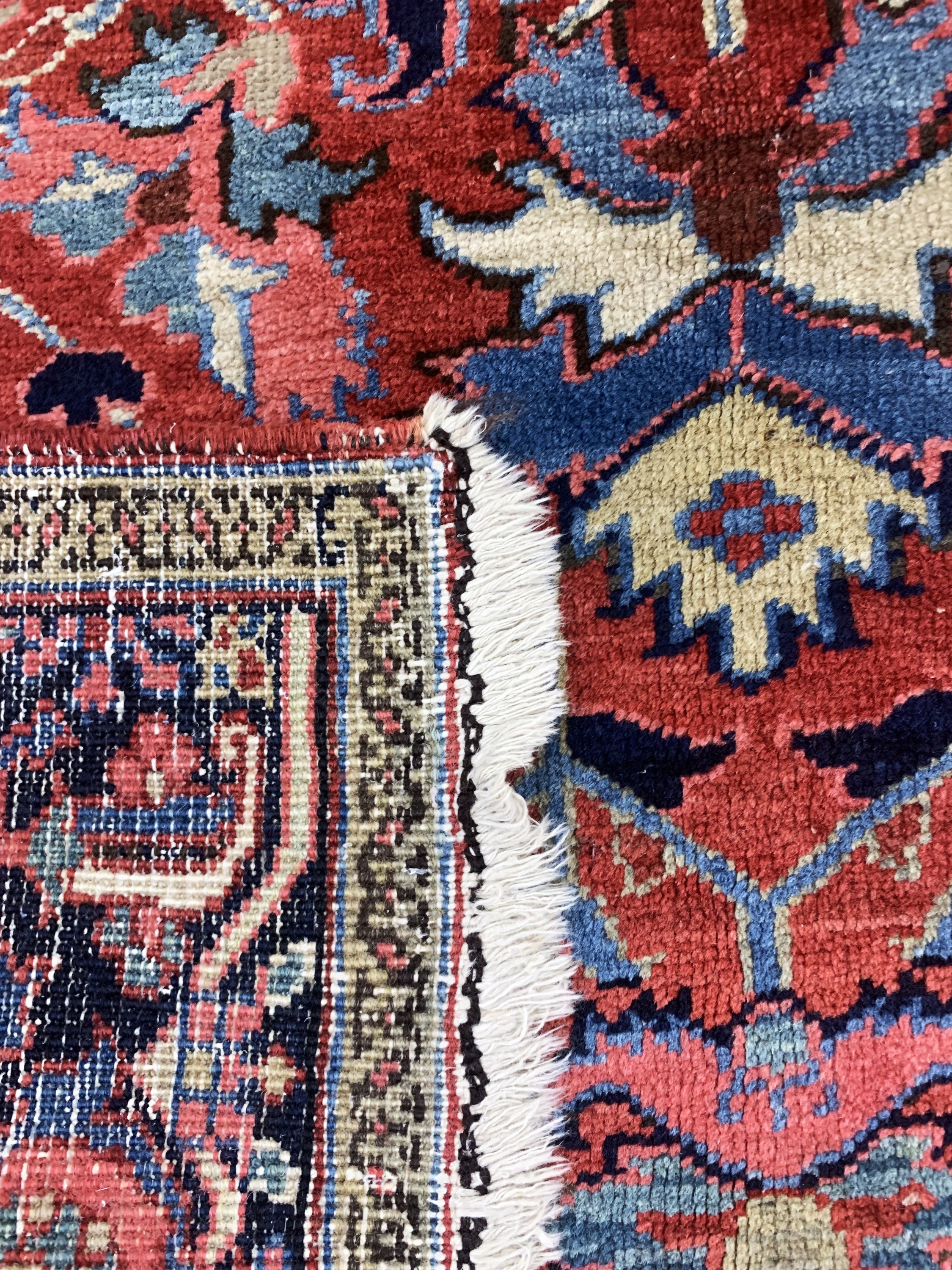 Detail e: Heriz alt, Persien, Anfang 20.Jhd, Wolle auf Baumwolle, ca. 190 x 144 cm, EHZ: 2-3