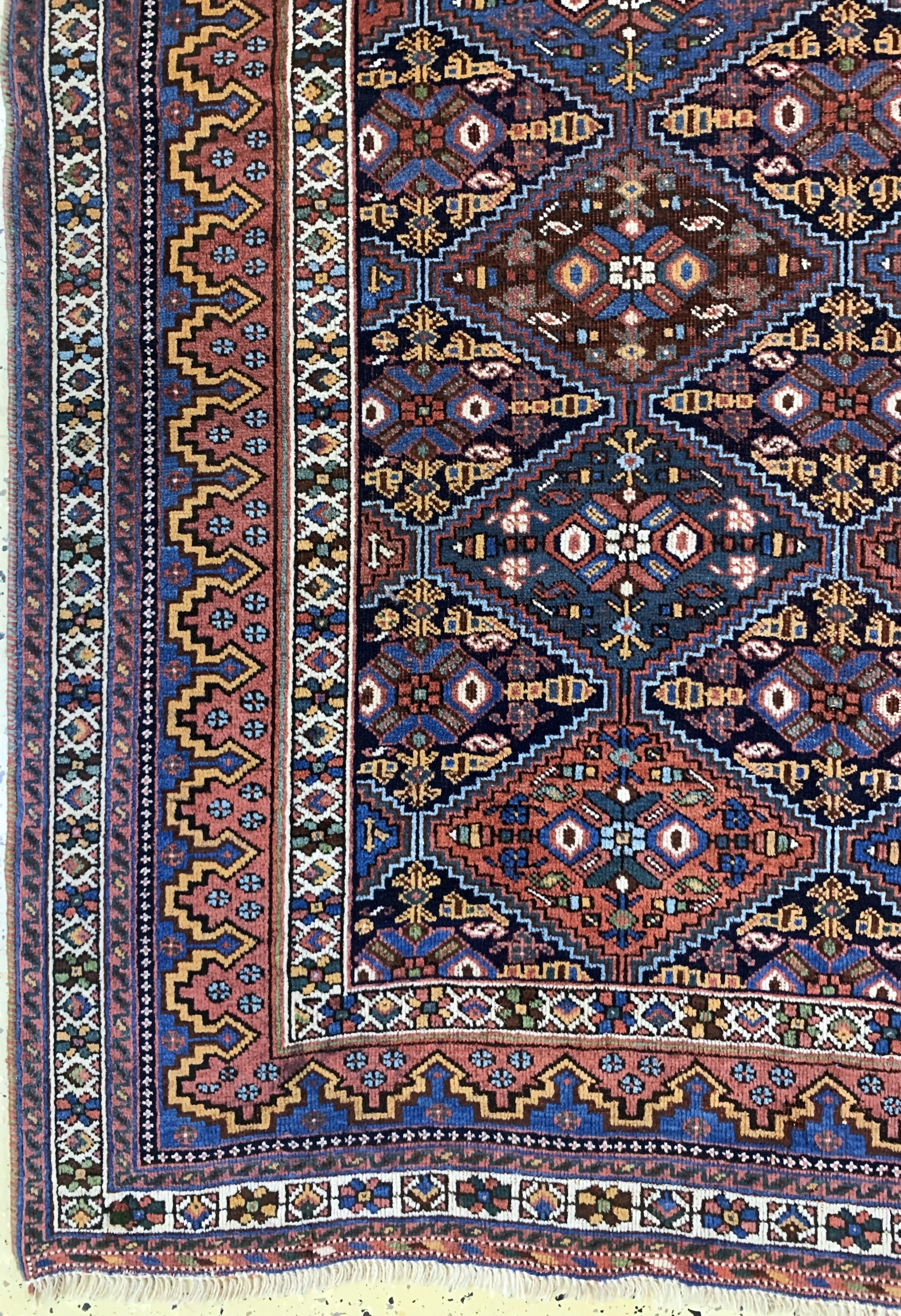 Detail b: Afschar fein alt, Persien, Anfang 20.Jhd, Wolle auf Wolle, ca. 200 x 160 cm, EHZ:(gleichmäßig dünn).