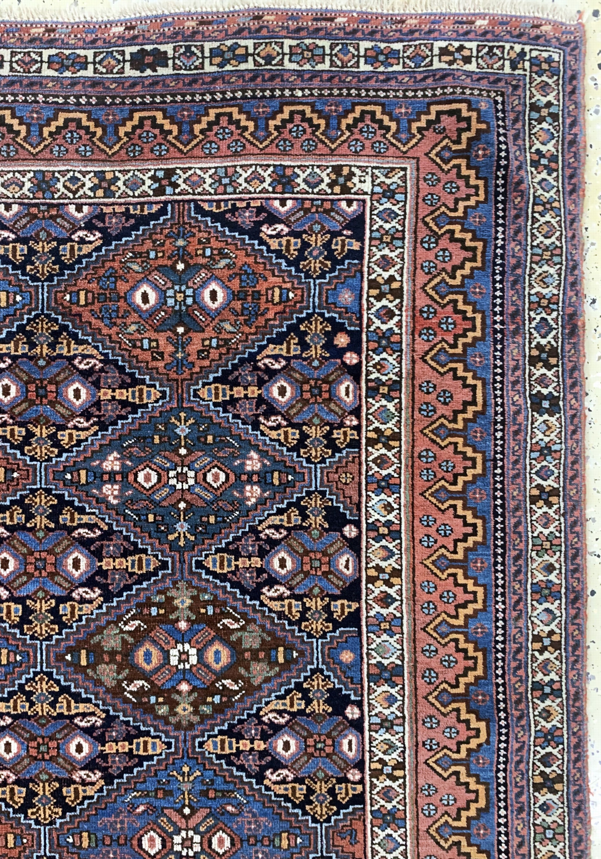 Detail d: Afschar fein alt, Persien, Anfang 20.Jhd, Wolle auf Wolle, ca. 200 x 160 cm, EHZ:(gleichmäßig dünn).