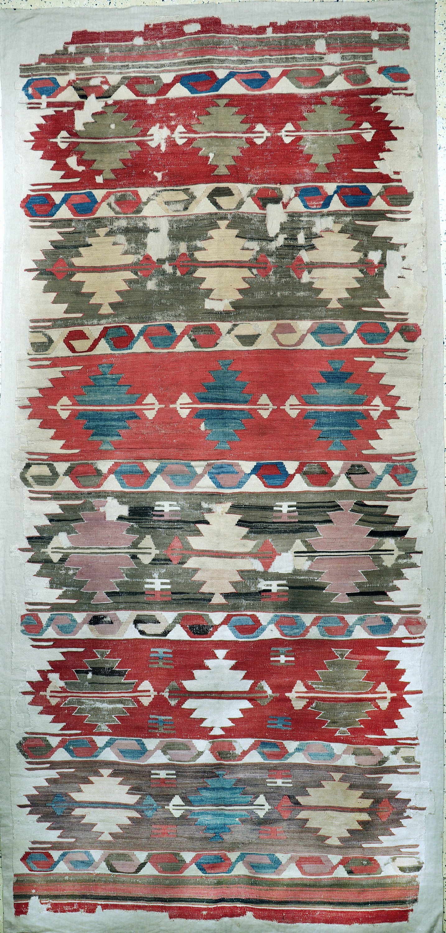 Afyon Kelim antik, Türkei, 19.Jhd, Wolle auf Wolle, ca. 360 x 170 cm, EHZ: 4, (auf Stoff genäht)