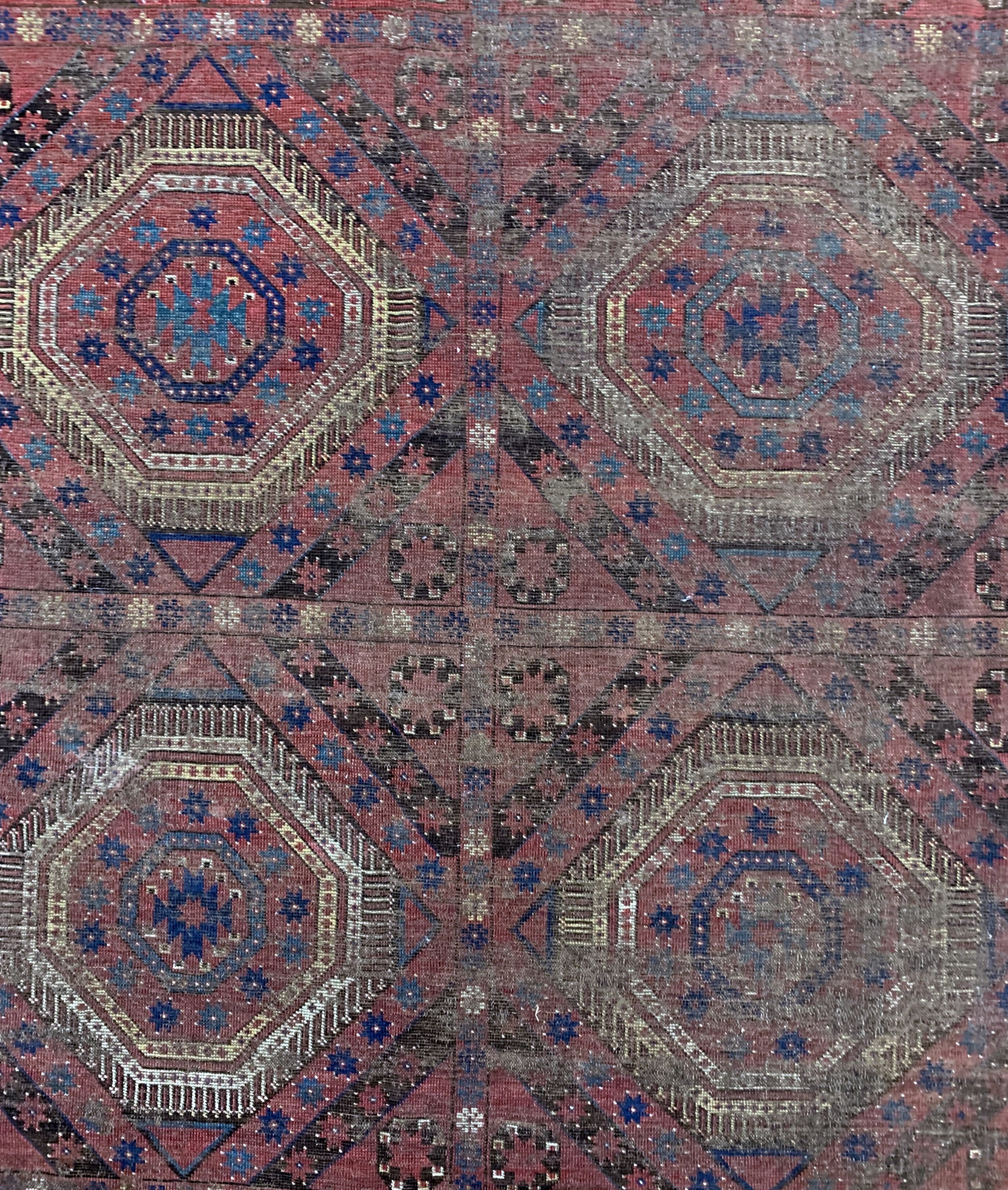 Detail d: Antiker Beschir, Turkmenistan, 19.Jhd, Wolle auf Wolle, ca. 435 x 240 cm, EHZ: 4