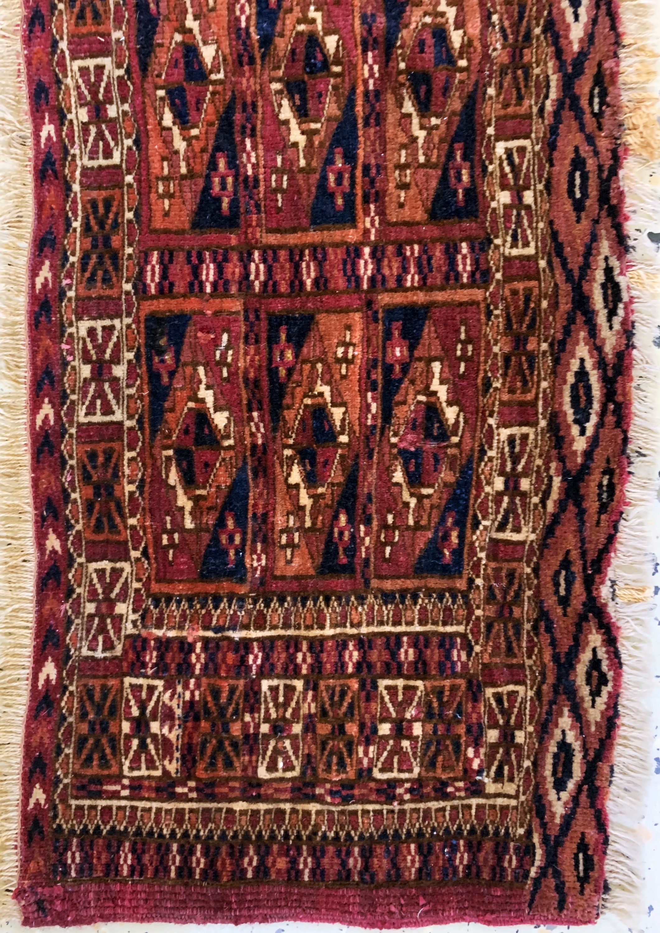 Detail h: Konvolut 3 Torba antik, Turkmenistan, 19.Jhd, Wolle auf Wolle, ca. 90 x 35 cm, EHZ: 3-4