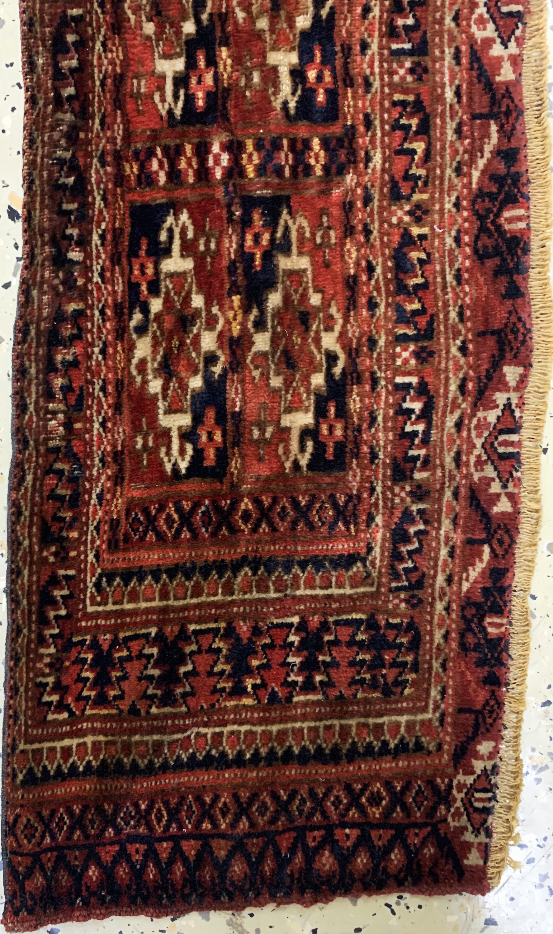 Detail b: Konvolut 3 Torba antik, Turkmenistan, 19.Jhd, Wolle auf Wolle, ca. 115 x 30 cm, EHZ:3-4