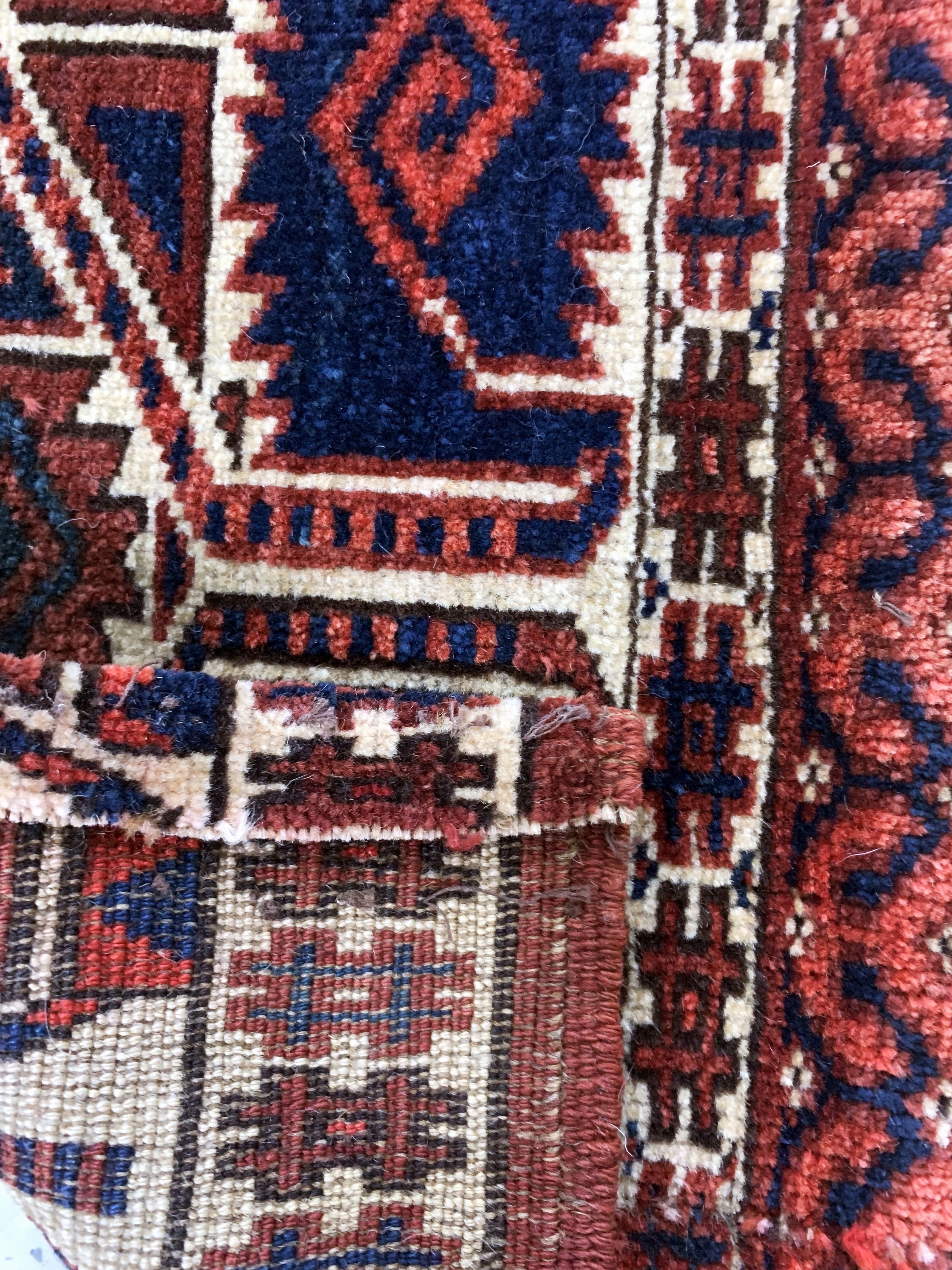Detail f: Konvolut 3 Torba antik, Turkmenistan, 19.Jhd, Wolle auf Wolle, ca. 115 x 30 cm, EHZ:3-4