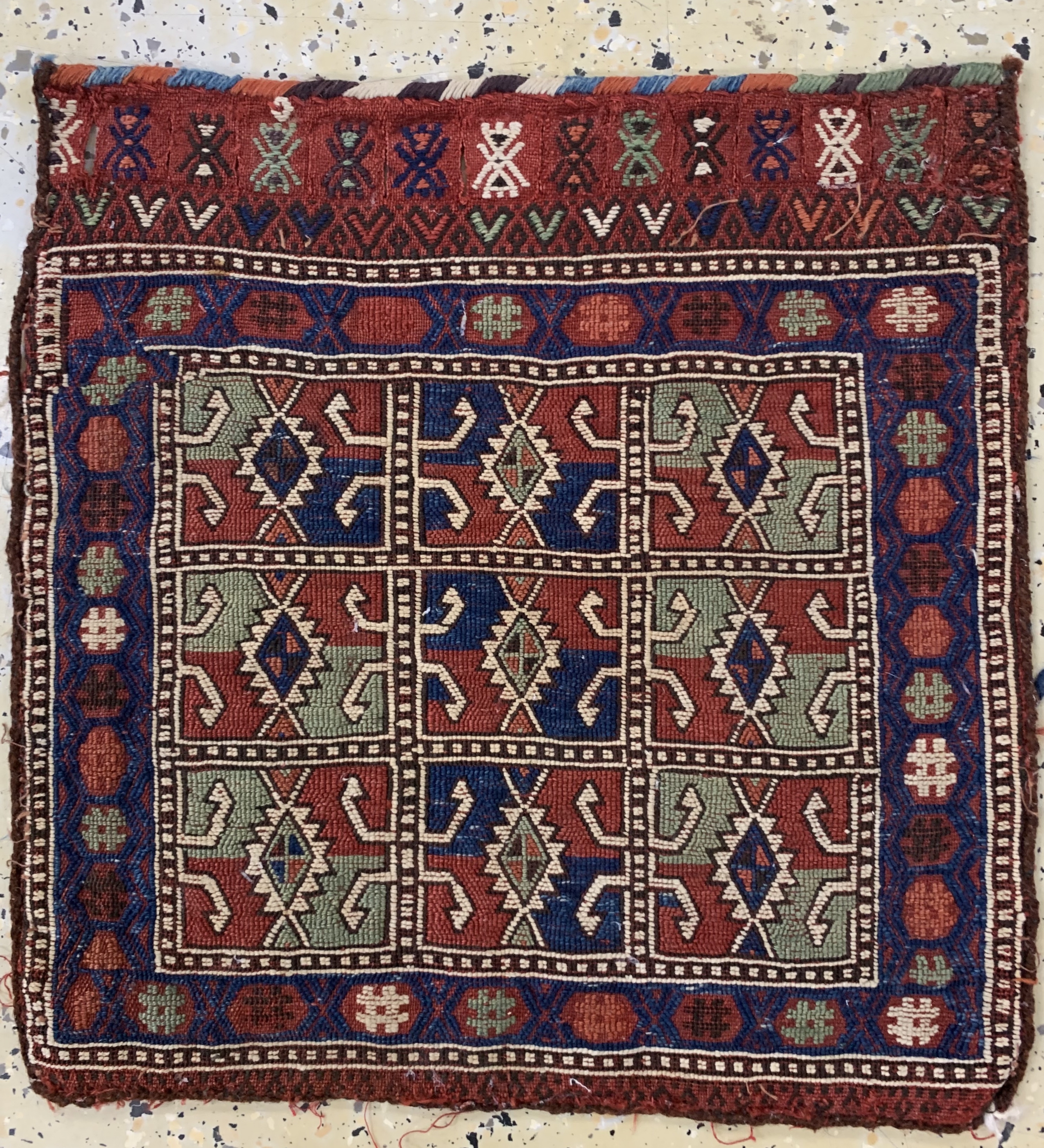 Detail i: Konvolut 8 Taschenfronten, Persien & Türkei, Anfang 20.Jhd, Wolle auf Wolle, ca. 100 x 44 cm, EHZ: 2-3