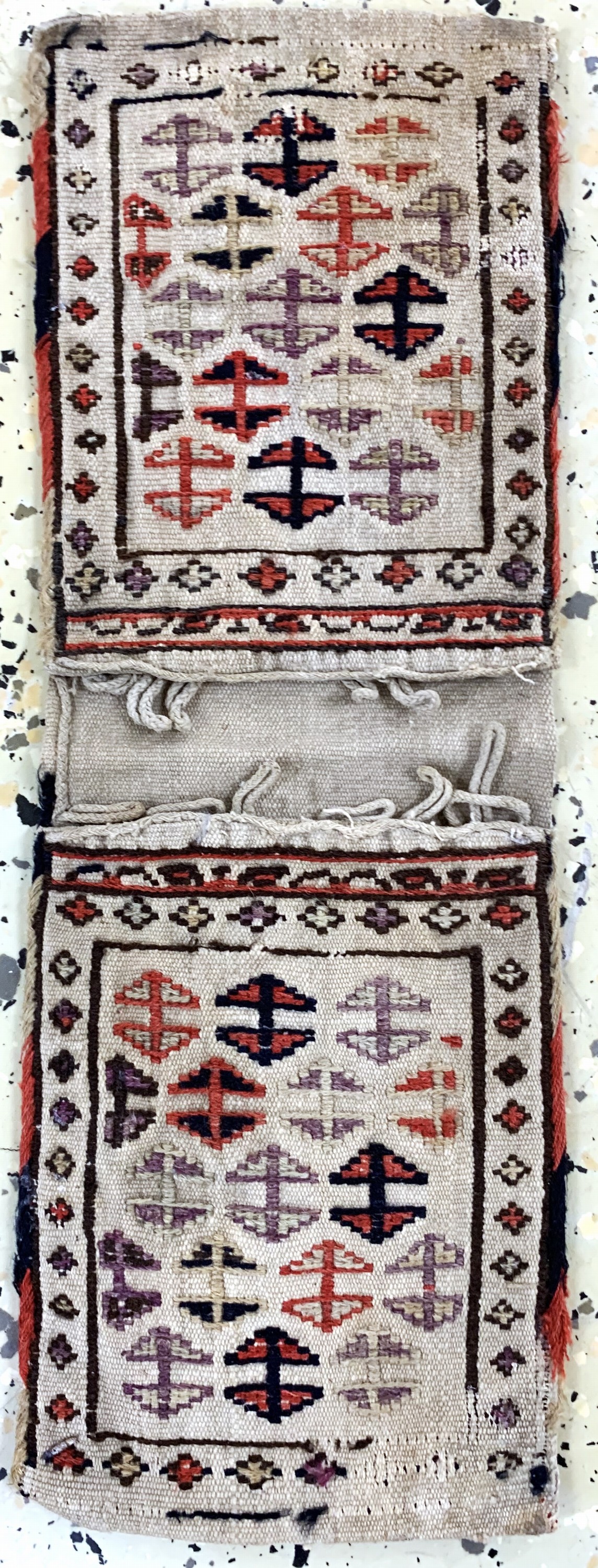 Detail h: Konvolut 7 Taschen, Persien, Anfang 20.Jhd, Wolle auf Wolle, ca. 57 x 30 cm, EHZ: 2-3