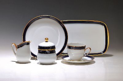 Image 26915939 - Kaffeeservice, Hutschenreuther, Modell Olivia 63, Porzellan mit kobaltblauer Borte und ...