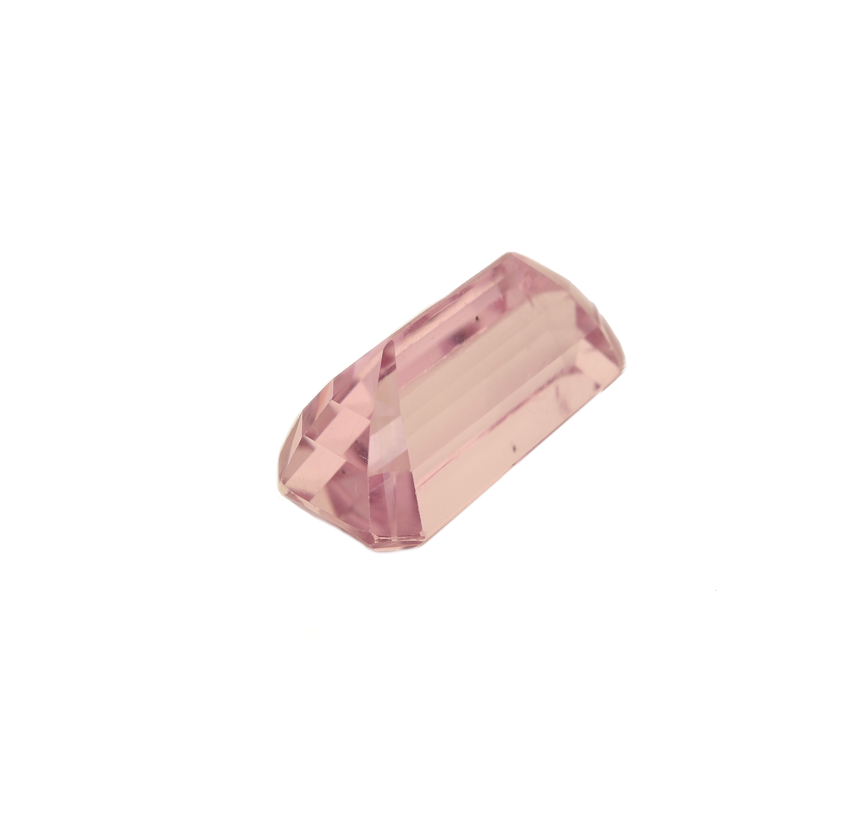 Detail b: Loser Kunzit, ca. 11.18 ct, facett. Rechteck
