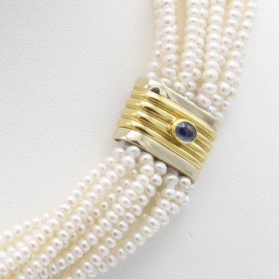 26916043a - 12-reihige Süßwasserzuchtperlenkette, Kastenschl. GG 750/000, bes. m. ...