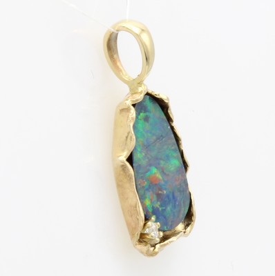 26916525a - Anhänger mit Opaldoublette und Brillant, GG 585/000, Brill. ca. 0.06 ct feines ...