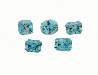 Image 26916605 - Lot 5 lose türkis blaue facett. Zirkone, zus. 11.12 ct, 3 x Baguette, 1 x oval, 1 x ...
