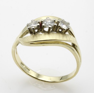 Image Ring mit Brillanten, GG 585/000, 3 Brill. zus. ca. 0.35 ct Weiß/si, z.T. mattiert, ...