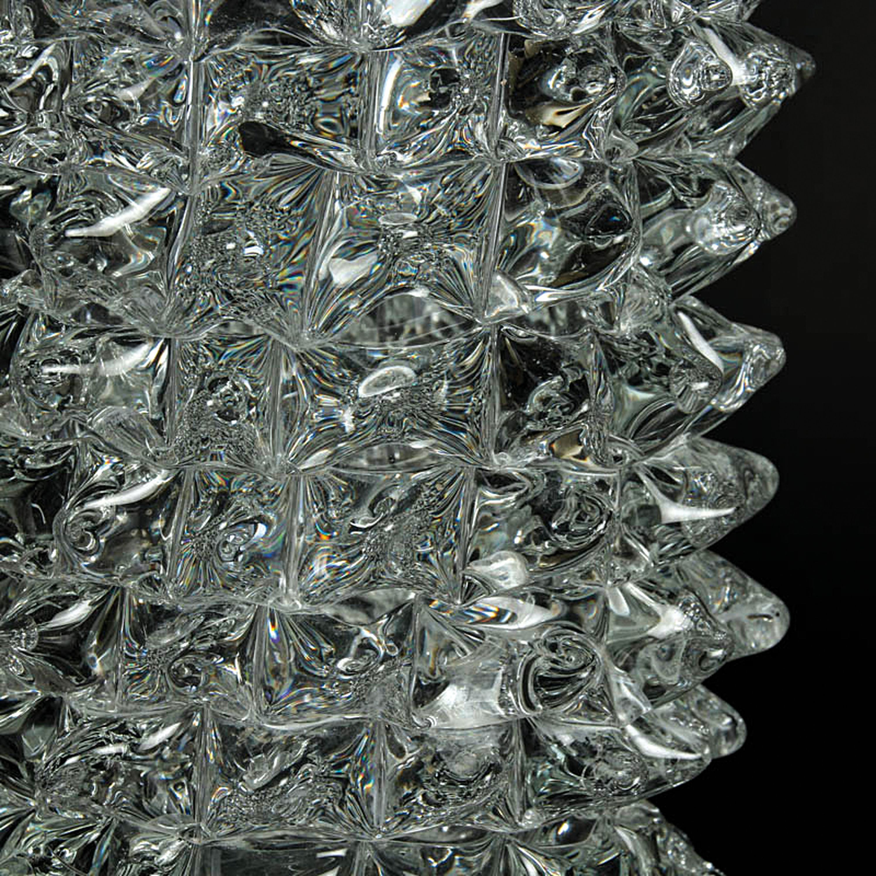 Detail b: Rostrato-Vase, Barovier & Toso, Murano, farbloses Glas, Wandung mit aufgeschmolzenen und gezogenen Stacheln in Rostrato-Technik, H.25 cm