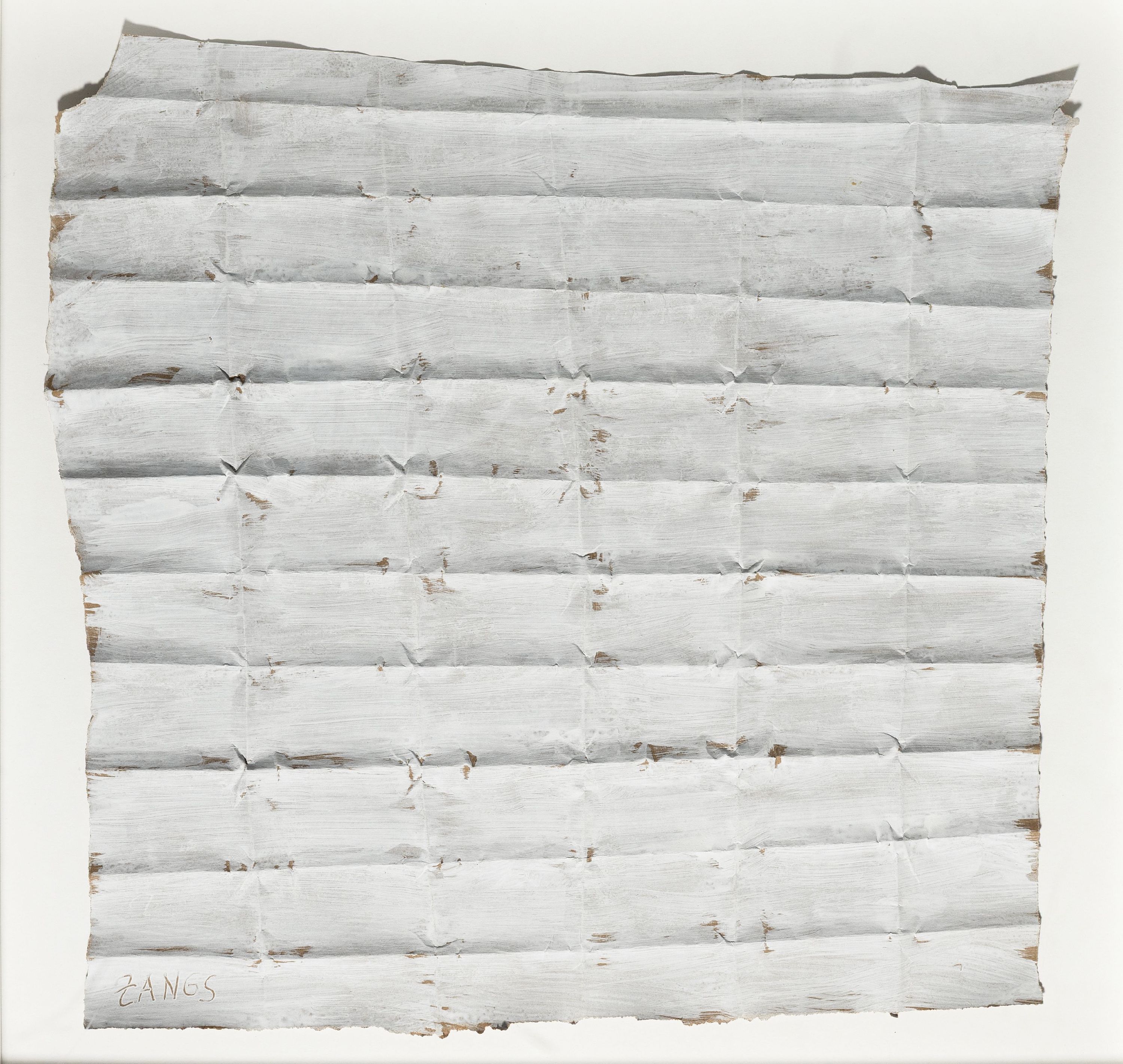 Herbert Zangs, 1924-2003 Zangs, rasteförmig gefaltetes und weiß bemaltes Packpapier, linksunten signiert, ca. 40x40 cm, Objektrahmen 52x52 cm, ...