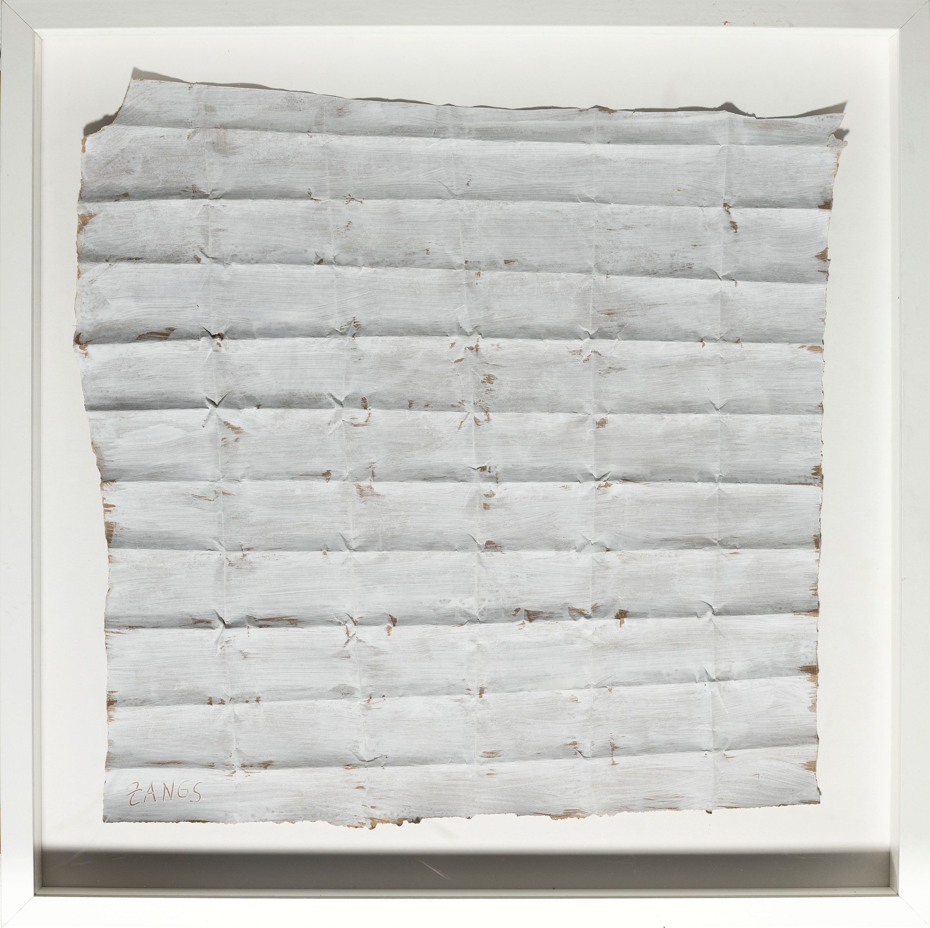 Detail k: Herbert Zangs, 1924-2003 Zangs, rasteförmig gefaltetes und weiß bemaltes Packpapier, linksunten signiert, ca. 40x40 cm, Objektrahmen 52x52 cm, ...