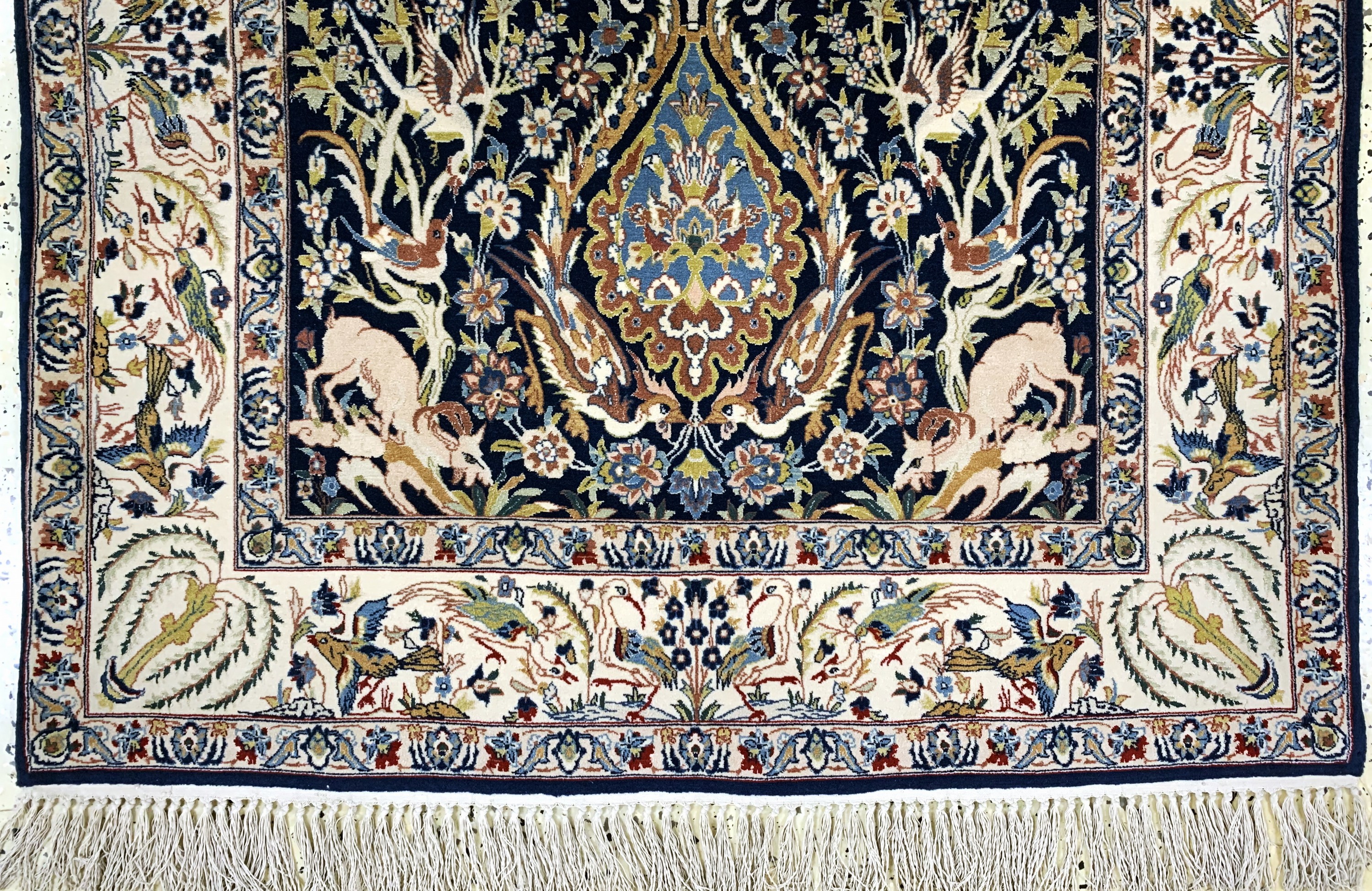 Detail c: Esfahan fein, Persien, Mitte 20.Jhd, Korkwolle mit und auf Seide, ca. 165 x 110 cm,ca. 1,0 Mio. Kn/qm, EHZ: 1-2