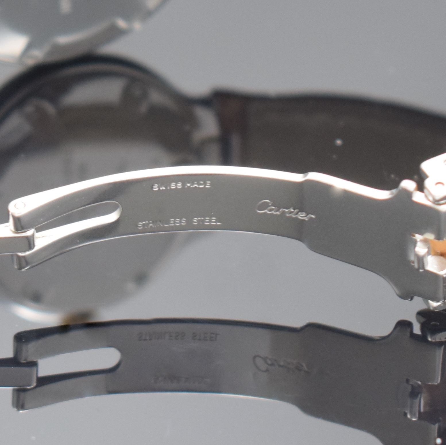 Detail c: CARTIER Linie 21 Armbanduhr Referenz 1340, Schweiz um 1995, quarz, Stahlgeh., orig. Lederband m. Faltschl., Boden 6-fach verschr., Schmuckkrone, ...