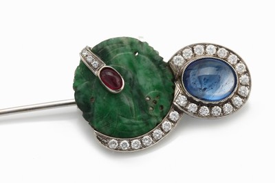 26917333a - Ausgefallene 18 kt Gold Art Deco Jade- Farbstein-Brillant-Brosche, um 1925-30, WG ...