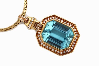 26917334a - Prunkvolles 18 kt Gold Aquamarin-Brillant- Collier, GG 750/000, Mittelteil mit ...