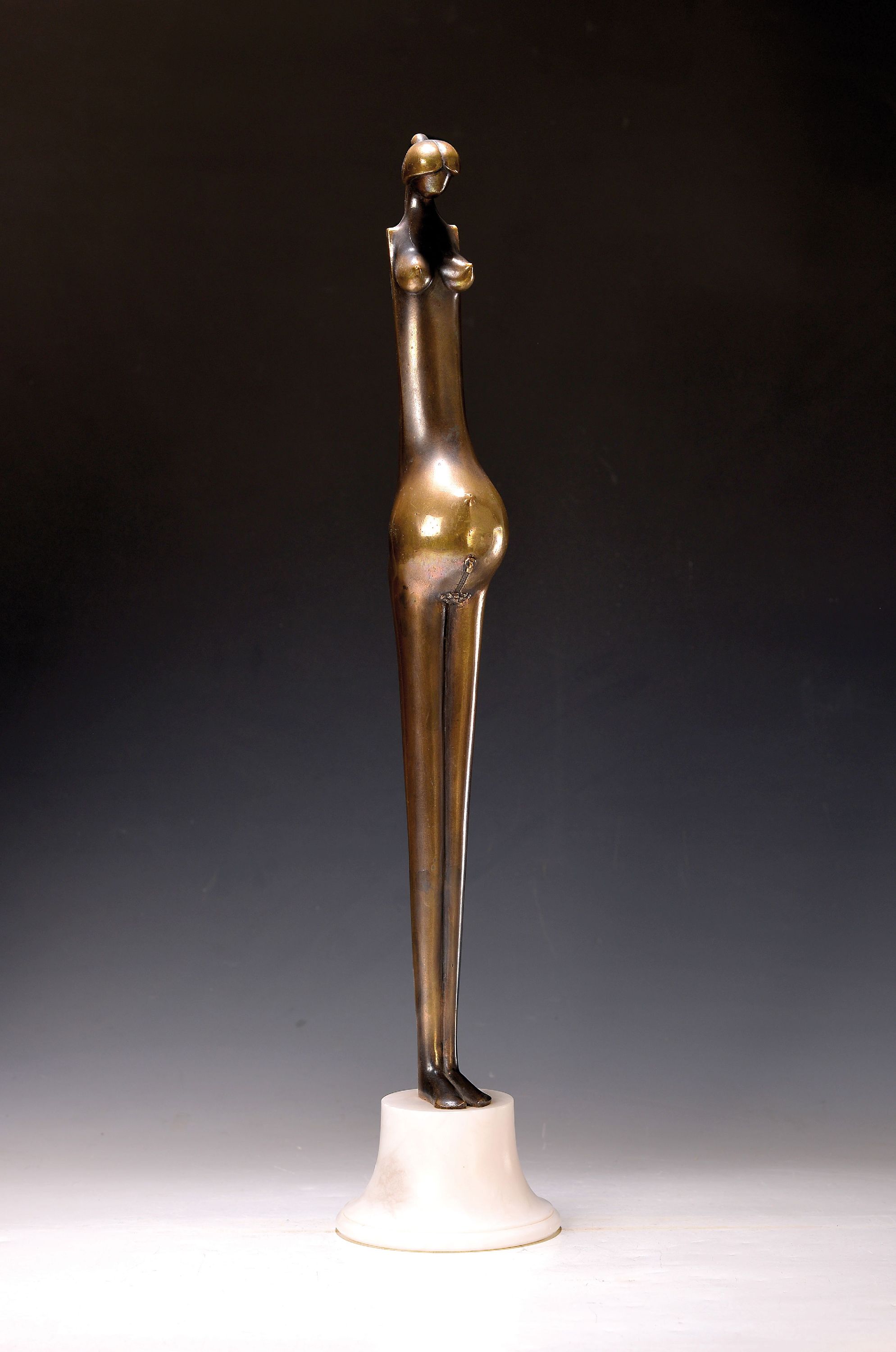 Paolo Simoncini, zeitgenössischer ital. Bildhauer, Bronzeskulptur, stelenförmig, weiblicher Akt mit Reisverschlüssen, in der Art des Paul ...