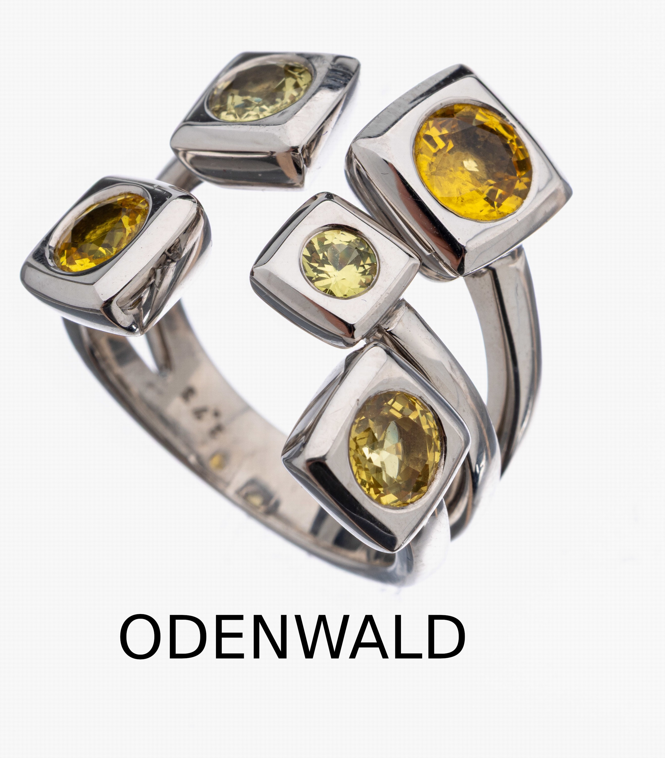 18 kt Gold ODENWALD Saphir-Ring, WG 750/000, rundfacett. Saphire von Grün bis Gelb zus. ca. 2.7 ct, ca. 16.8 g, RW 56