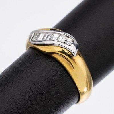 Image 26917413 - 18 kt Gold Diamant-Ring, GG 750/000, 6 Diamant-Baguettes zus. ca. 0.37 ct ...
