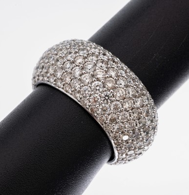 Image 18 kt Gold Brillant-Ring, WG 750/000, Brillanten zus. ca. 5.18 ct (grav.) ...
