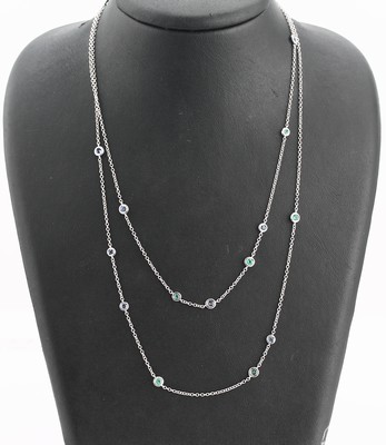 Image 26917477 - 18 kt Gold Farbstein-Collier, WG 750/000, 9 rundfacett. Saphire zus. ca. 0.30 ct, 7 ...