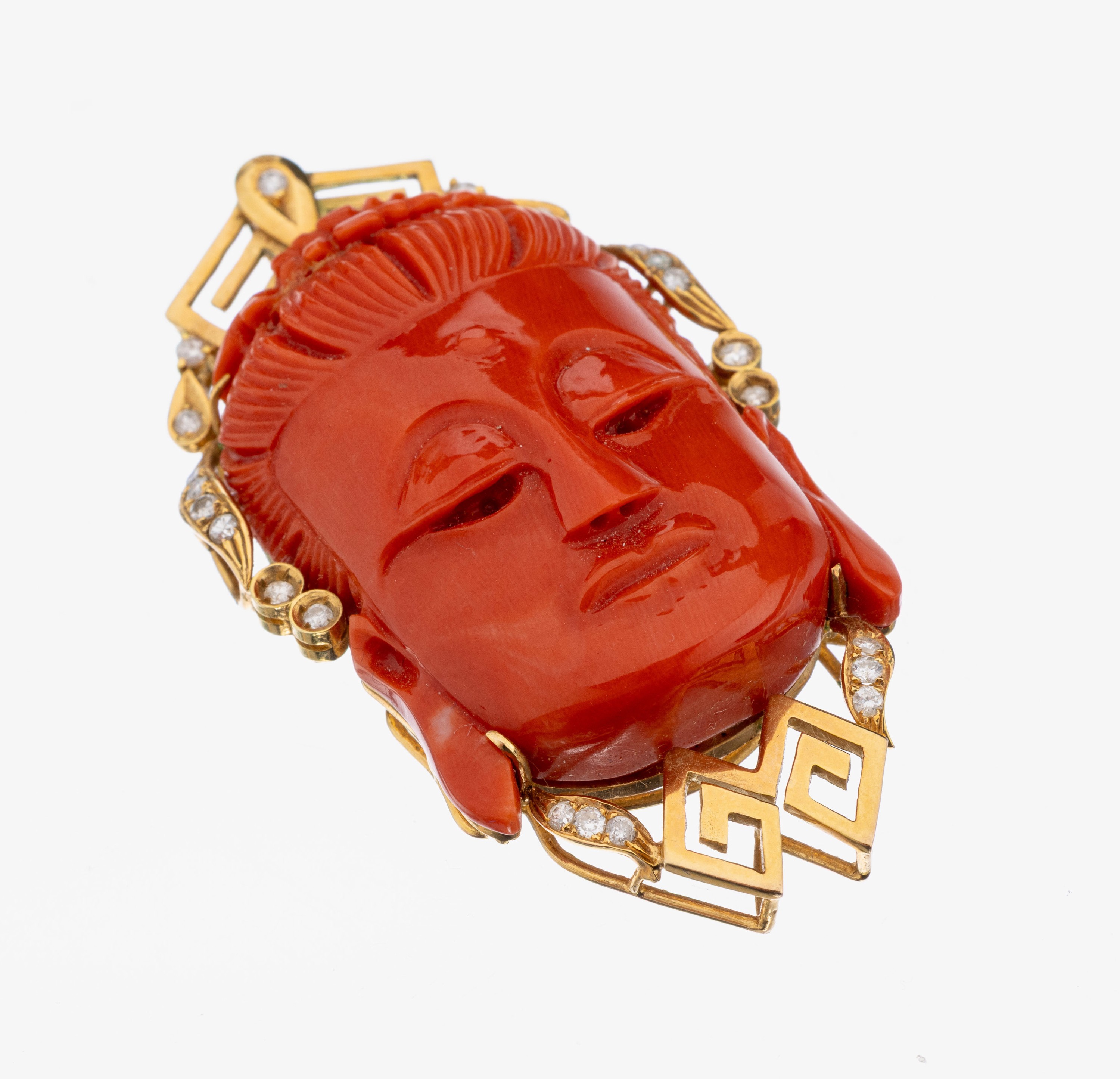 14 kt Gold Korall-Brillant-Anhänger, GG 585/000, Koralle in Form eines Gesichtes, feine Farbe, Brillanten zus. ca. 0.15 ct Weiß/si, ca. 21.2 g, L. ...