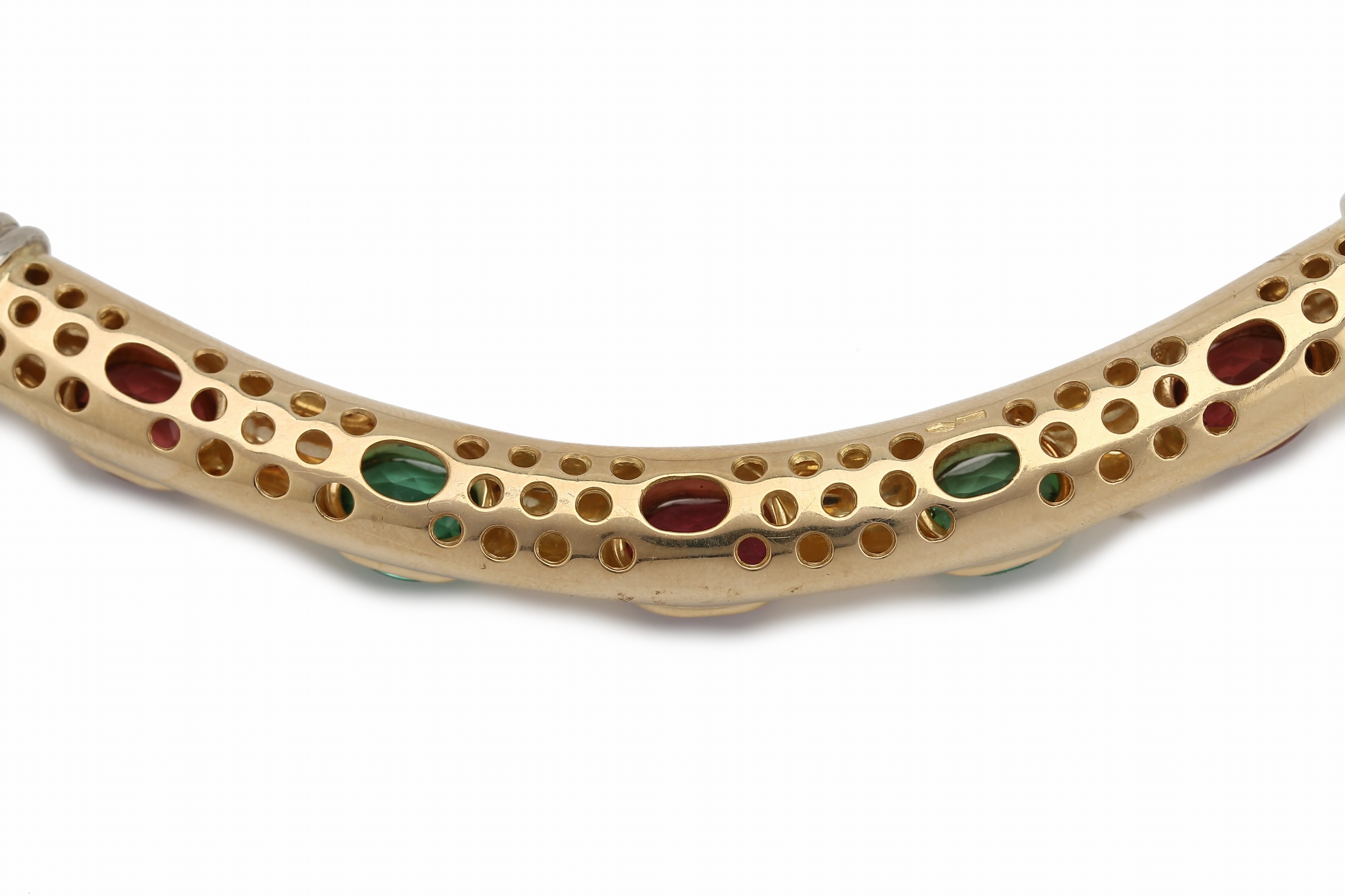 Detail b: 18 kt Gold FOPE Turmalin-Collier, GG/WG 750/000, 5 ovalfacett. Turmaline-Cabochons im Buff-Topp-Schliff (3 x Rubellit, 1 x Verdelithzus. ca. 20.00 ...
