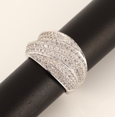26917510a - 18 kt Gold Brillant-Ring, WG 750/000, außergewöhnliche Gestaltung, 192 ...