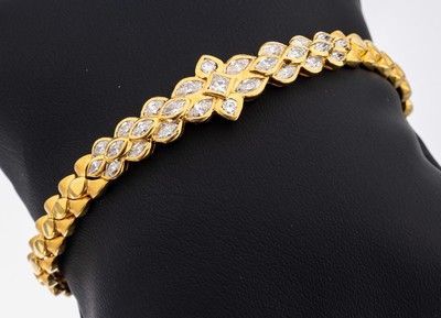 Image 26917541 - 18 kt Gold Diamant-Armband, GG 750/000, 24 Diam.-Navettes, 2 Brillanten und Diamant im ...