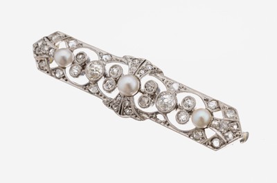 Image Platin Diamant-Perl-Brosche, um 1930, Pt gepr., feine Verarbeitung, durchbrochen ...