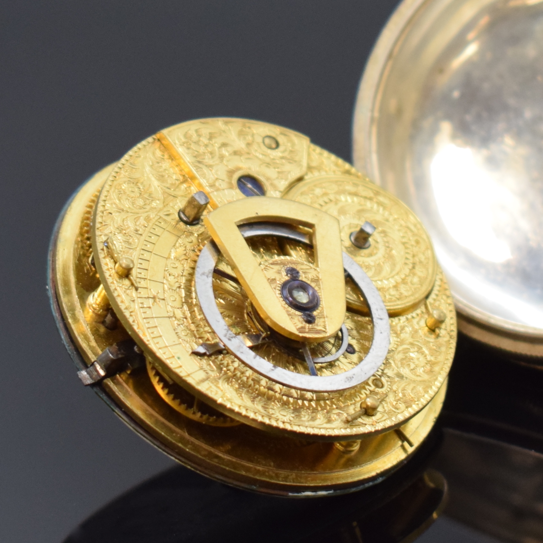Detail h: GEORGE DOUGLAS englische Spindeltaschenuhr sowie eine weitere Spindeltaschenuhr in Silber, London lt. Hallmark 1850 und England um 1835, Geh. dell., ...