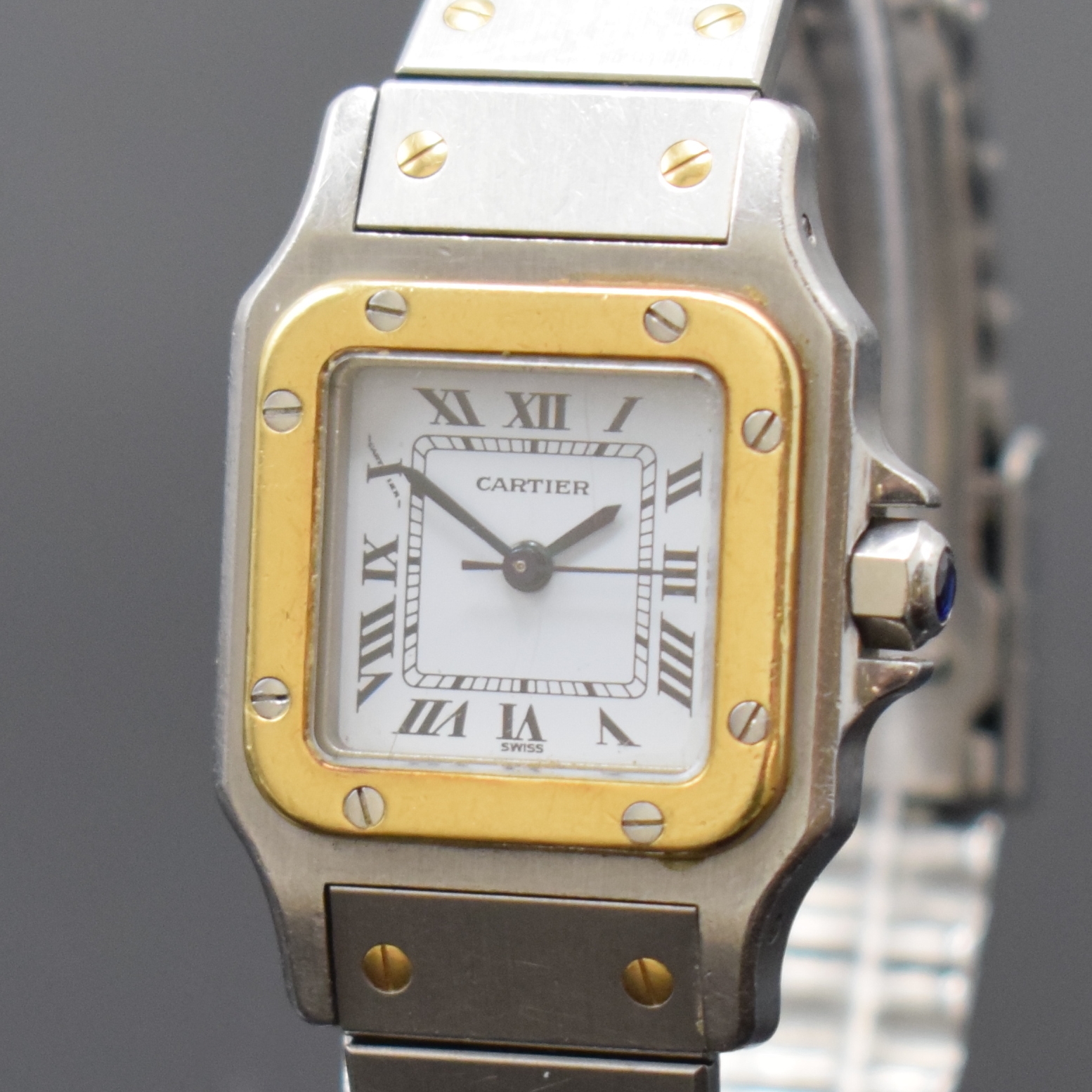 Detail a: CARTIER Santos Galbee Damenarmbanduhr, Schweiz um 1990, Automatik, Edelstahlgeh., Boden 8-fach verschr., orig. Gliederband m. Faltschl., ...