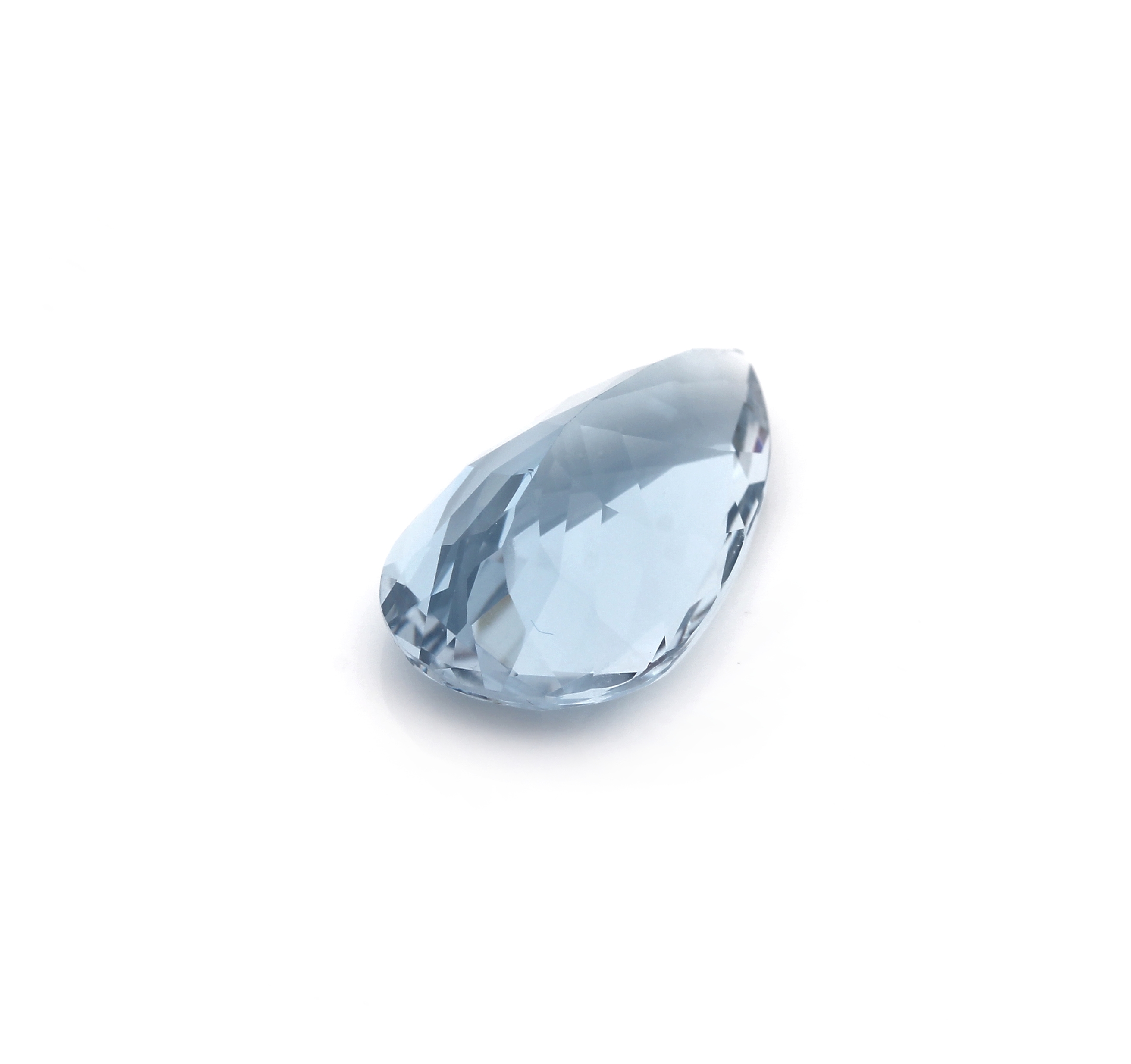 Detail b: Loser Aquamarintropfen ca. 9.84 ct, facett. Tropfen, 20.30 x 11.48 x 8.22 mm, Farbe Santa Maria Blau, mit AIG-Expertise