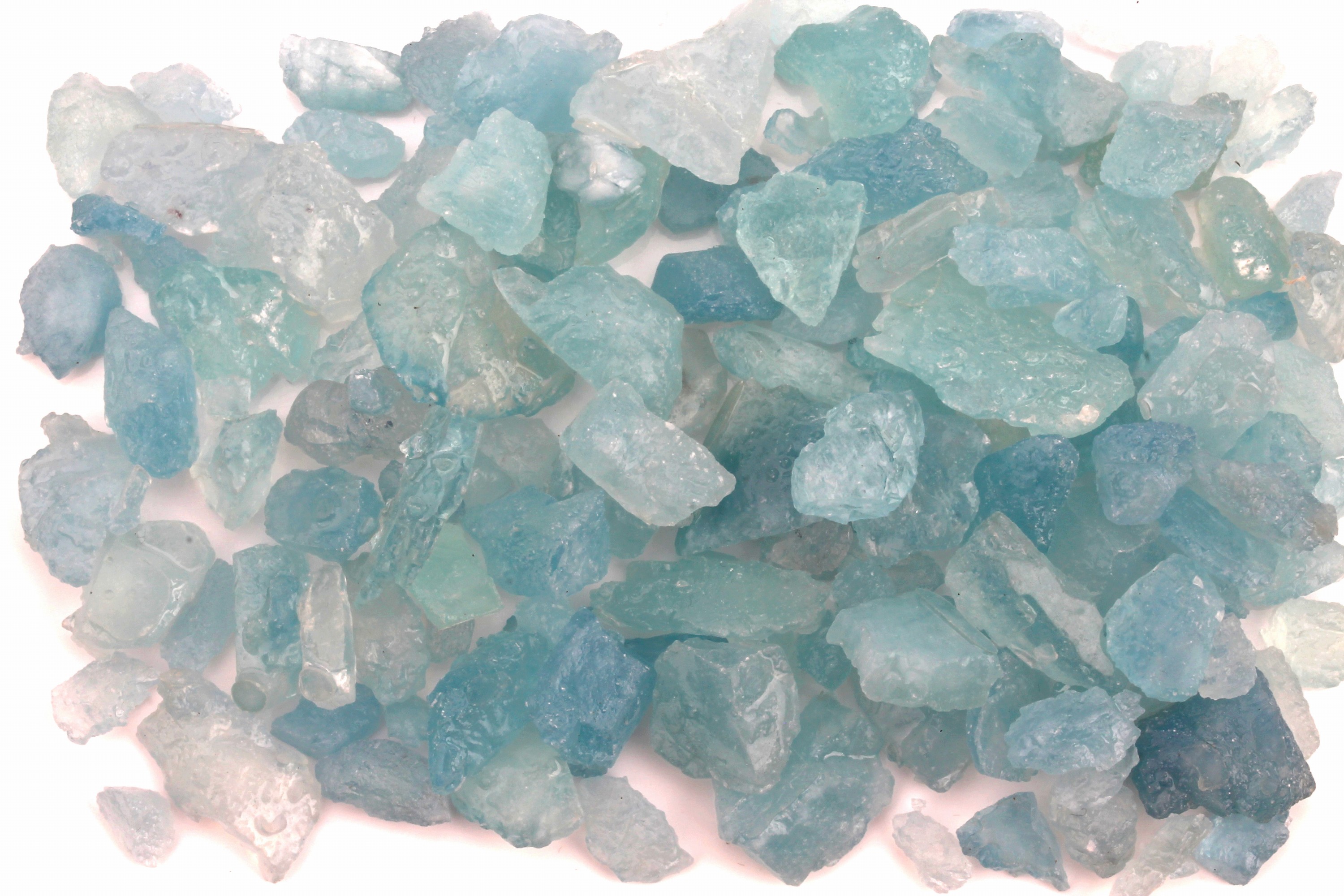 Lot lose Aquamarin-Rohsteine zus. ca. 1011.4 ct (gewogen), in versch. Größen, Formen undFarbnuancen