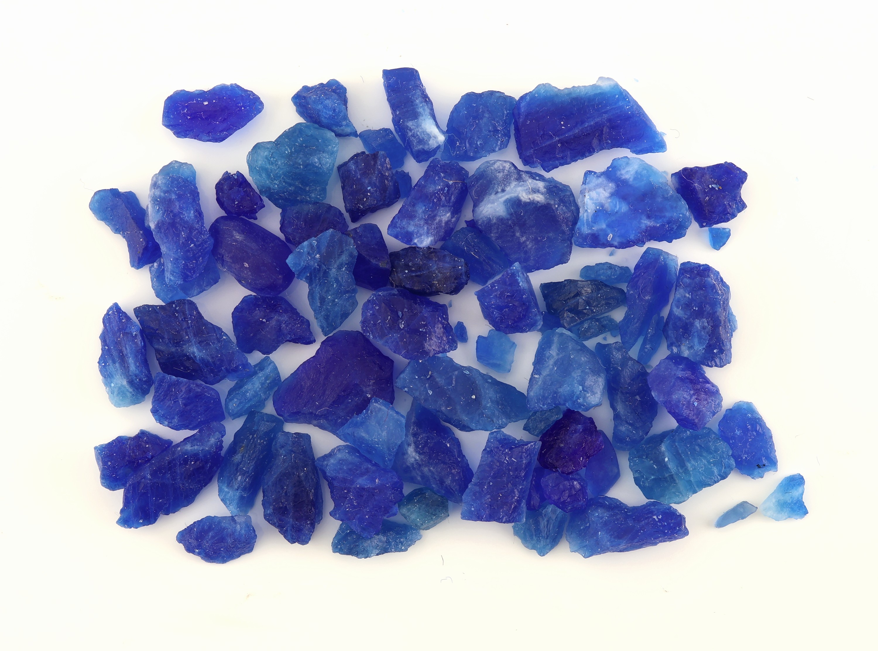 Lot lose Hauyne-Rohsteine zus. ca. 40.9 ct, in versch. Größen, Formen und Farbnuancen