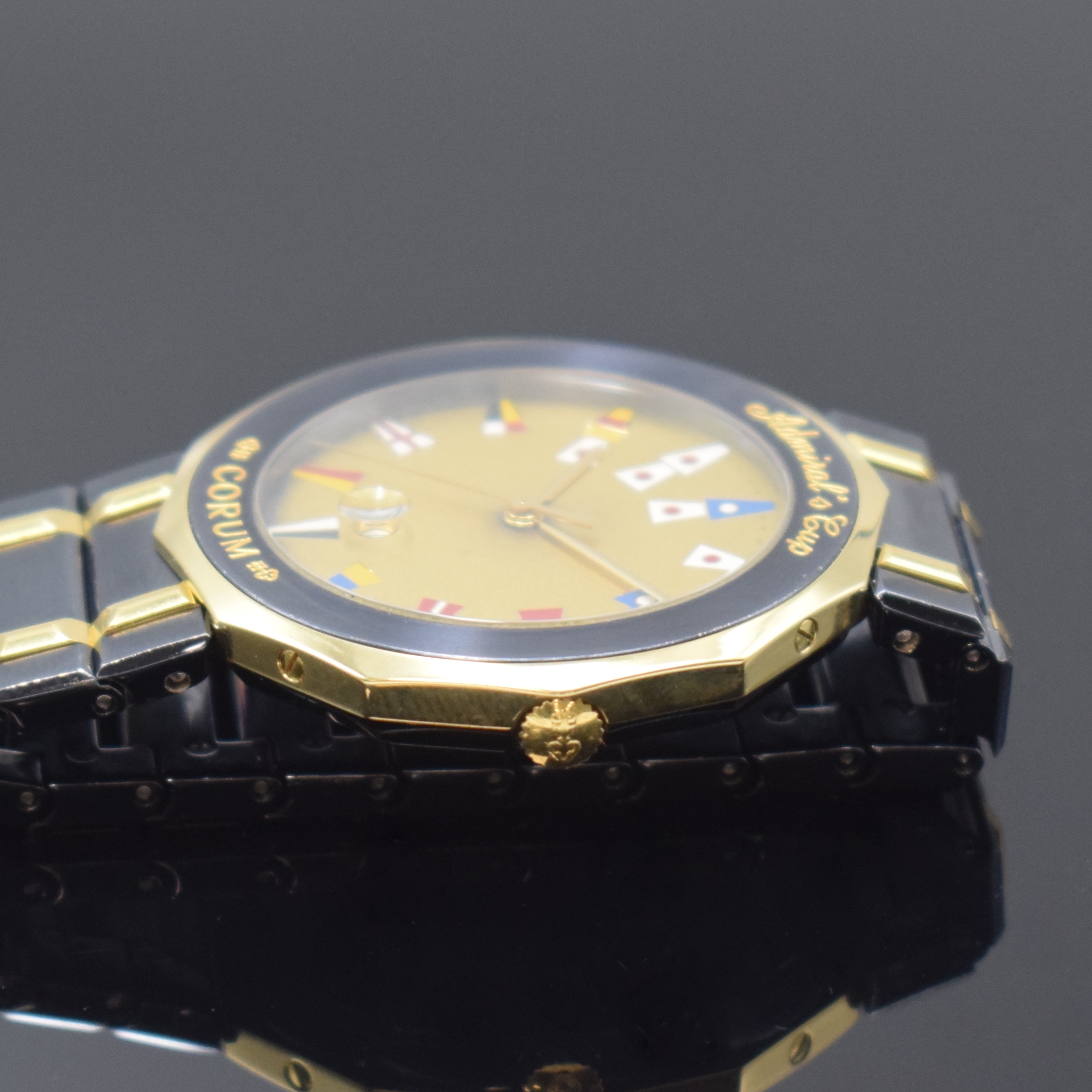 Detail c: CORUM Herrenarmbanduhr Admiral´s Cup Referenz 99.810.31 V552, Schweiz 1990er Jahre, quarz, gebl. Edelstahlgeh. inkl. orig. Gliederband m. dopp. ...