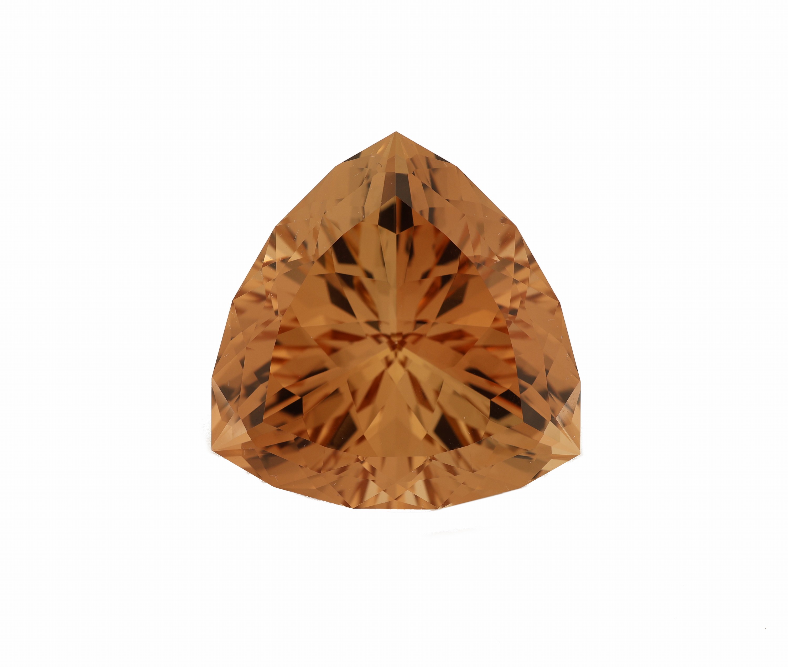 Loser Imperial Topas ca. 103.4 ct, Trillion-Schliff, Light Reddish Orange, ca. 30.6 x 30.6 x 18.0 mm